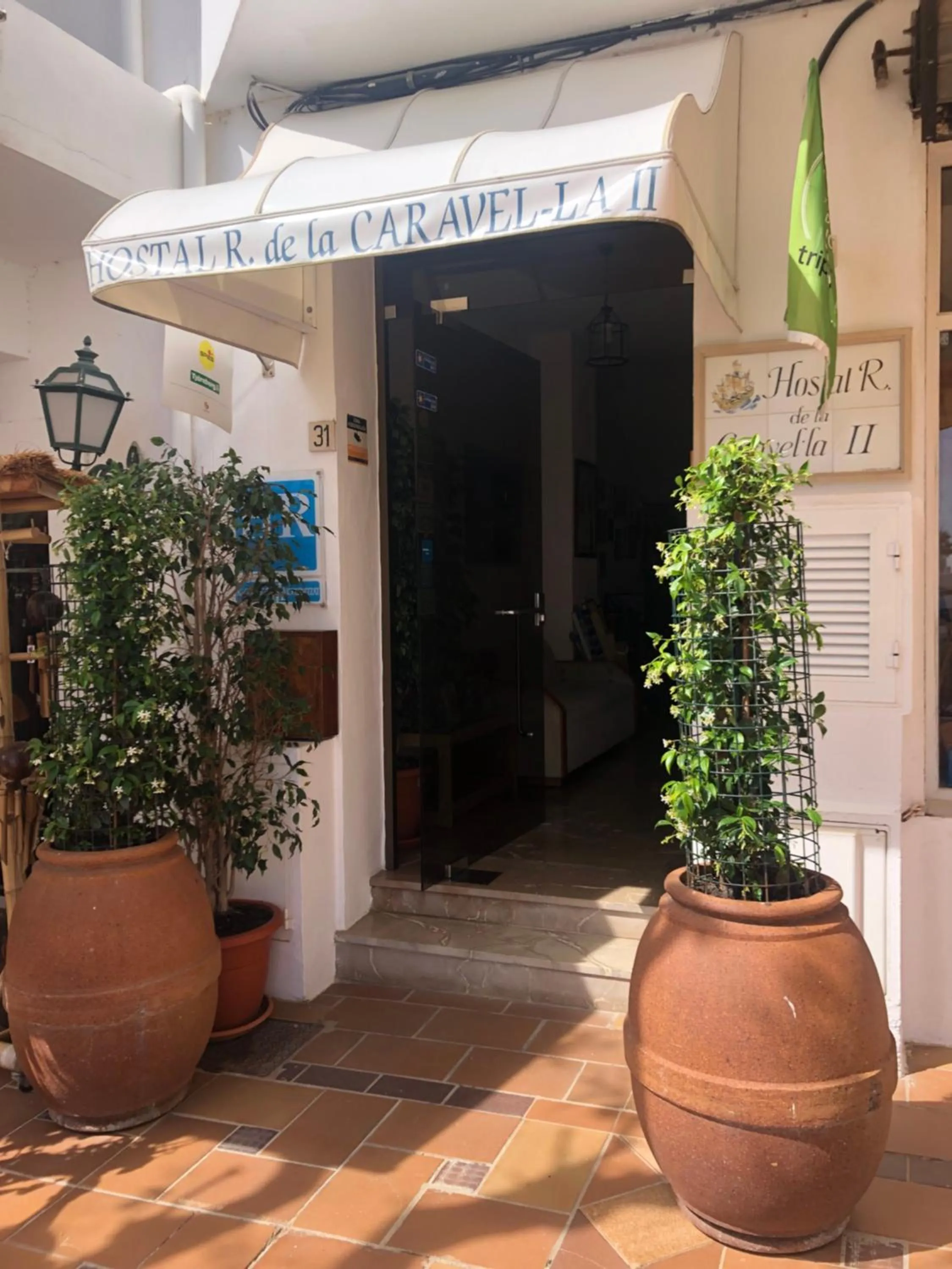 Facade/entrance in Hostal de la Caravel-la