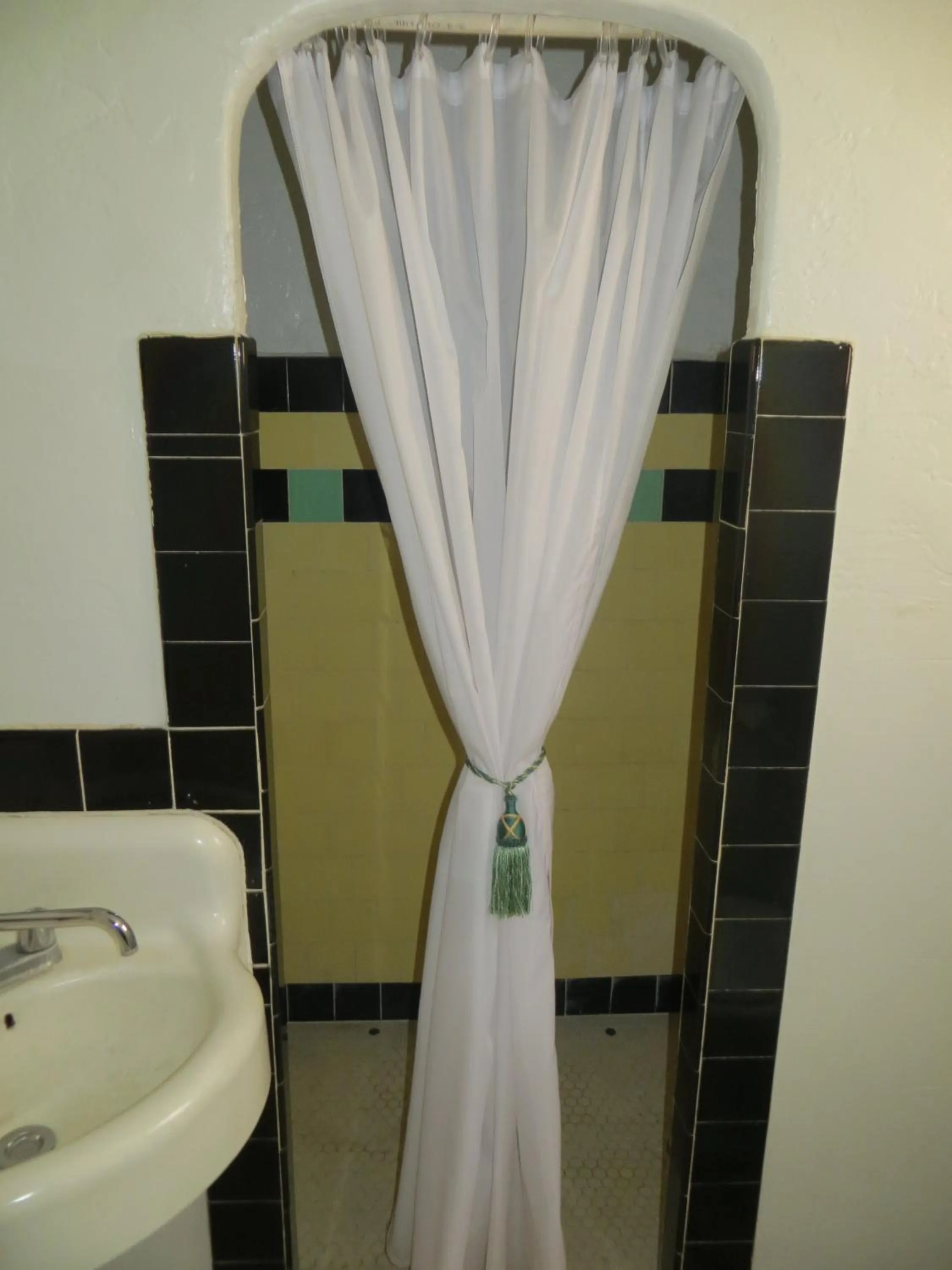 Decorative detail in El Trovatore Motel