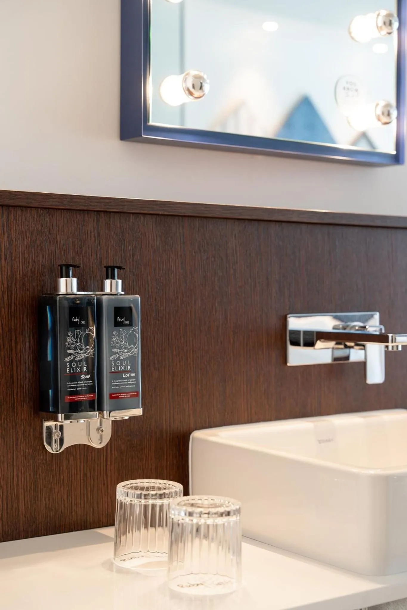 Bathroom in Ruby Zoe Hotel London