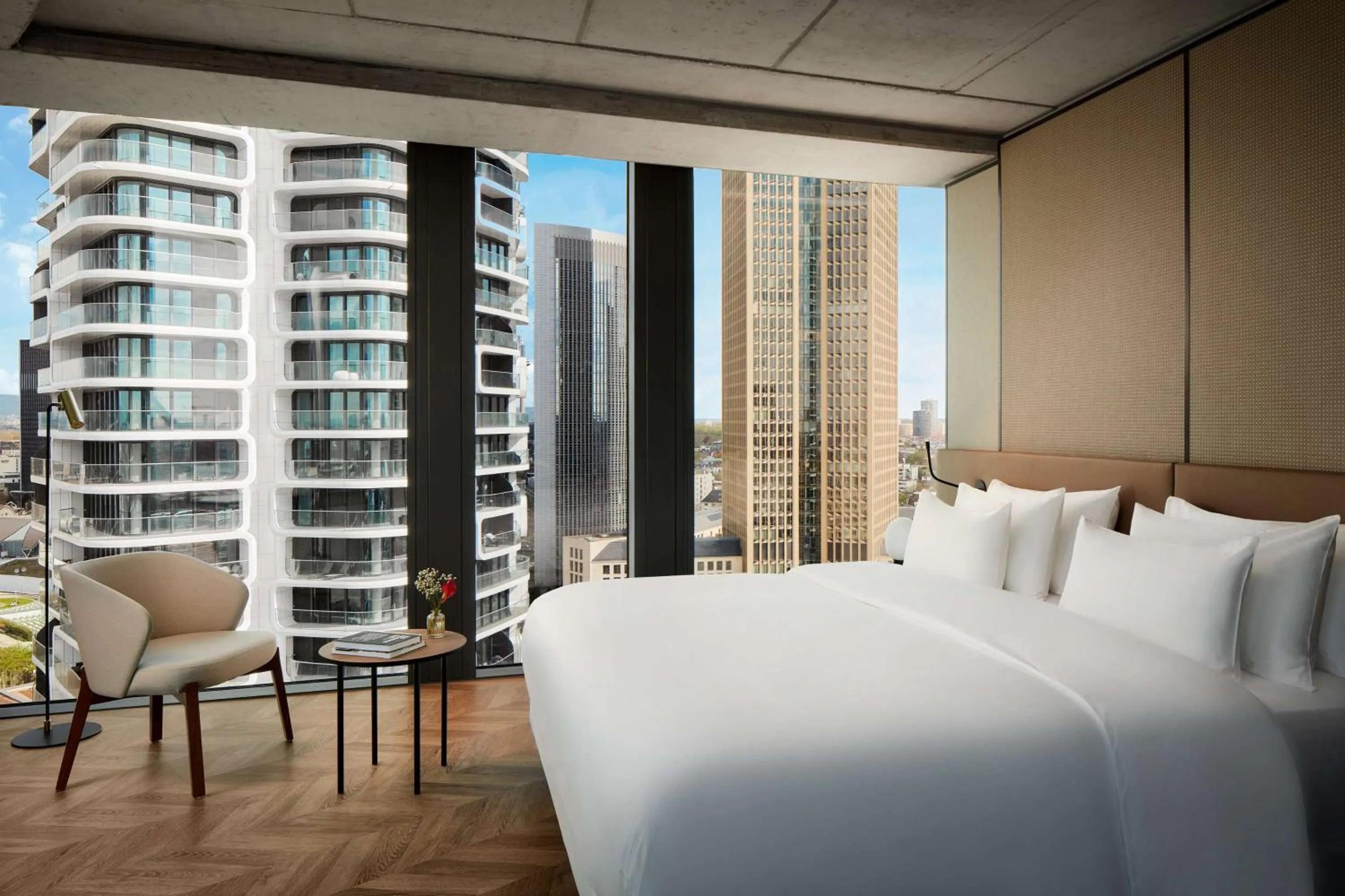 Bedroom, Bed in NH Collection Frankfurt Spin Tower