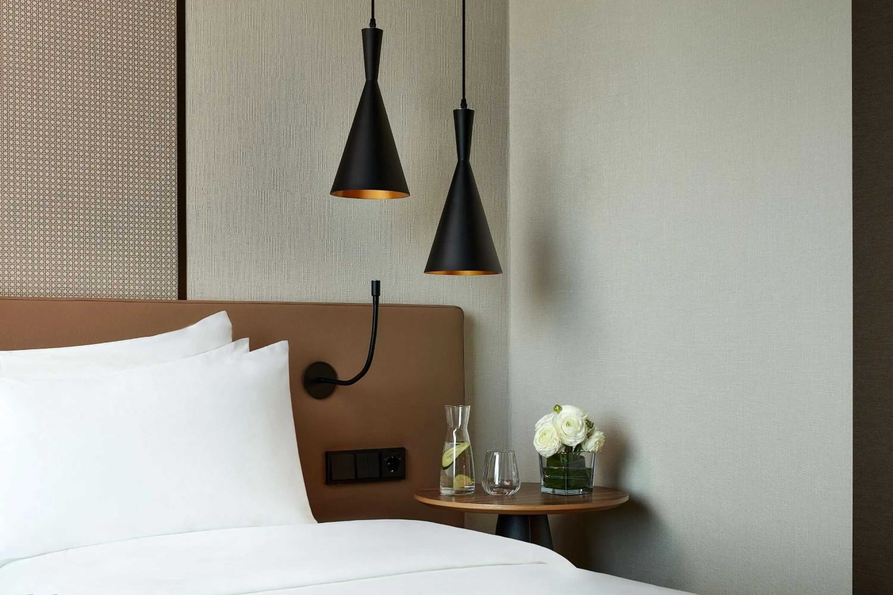 Bedroom, Bed in NH Collection Frankfurt Spin Tower