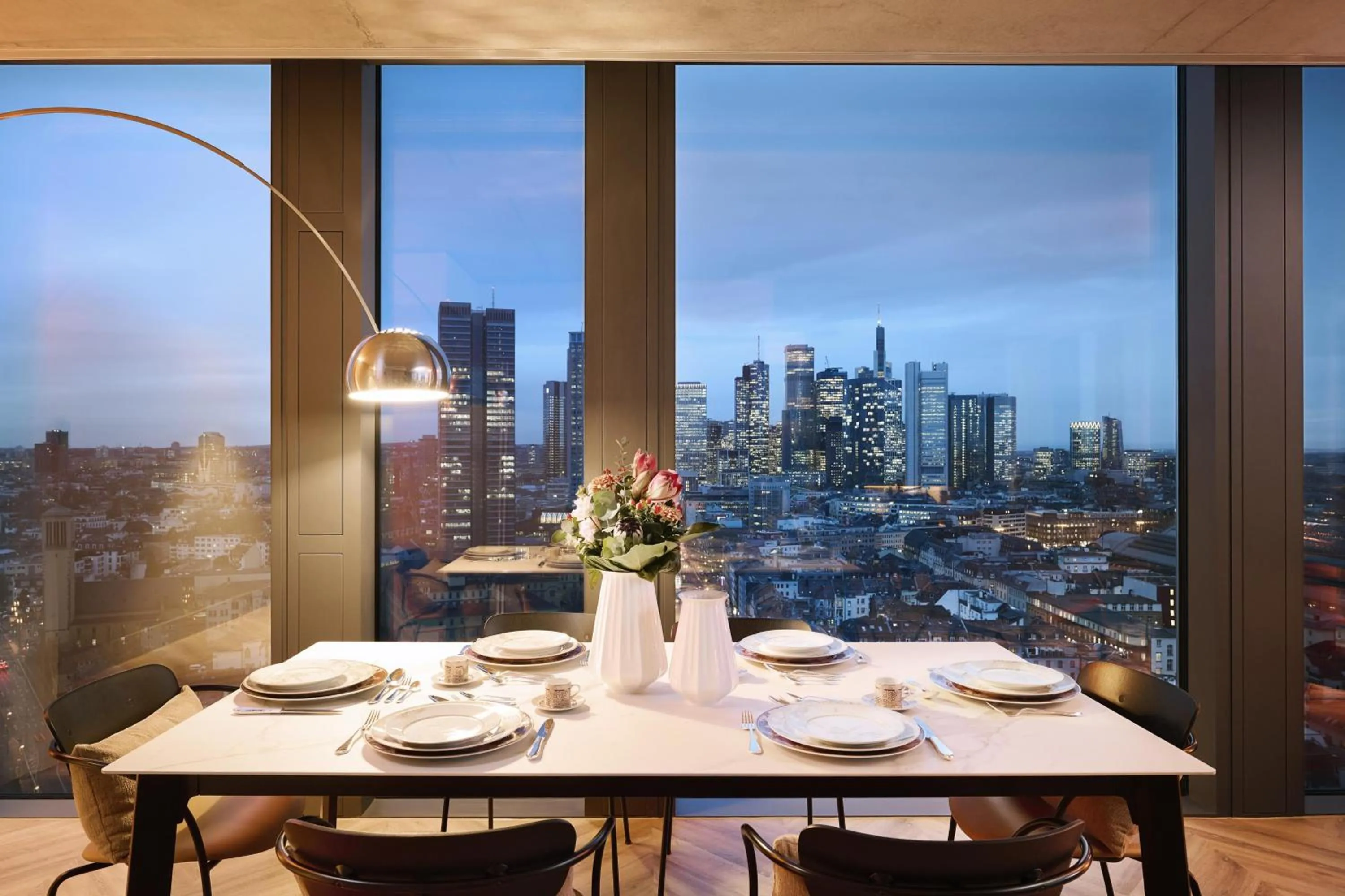 Restaurant/places to eat in NH Collection Frankfurt Spin Tower