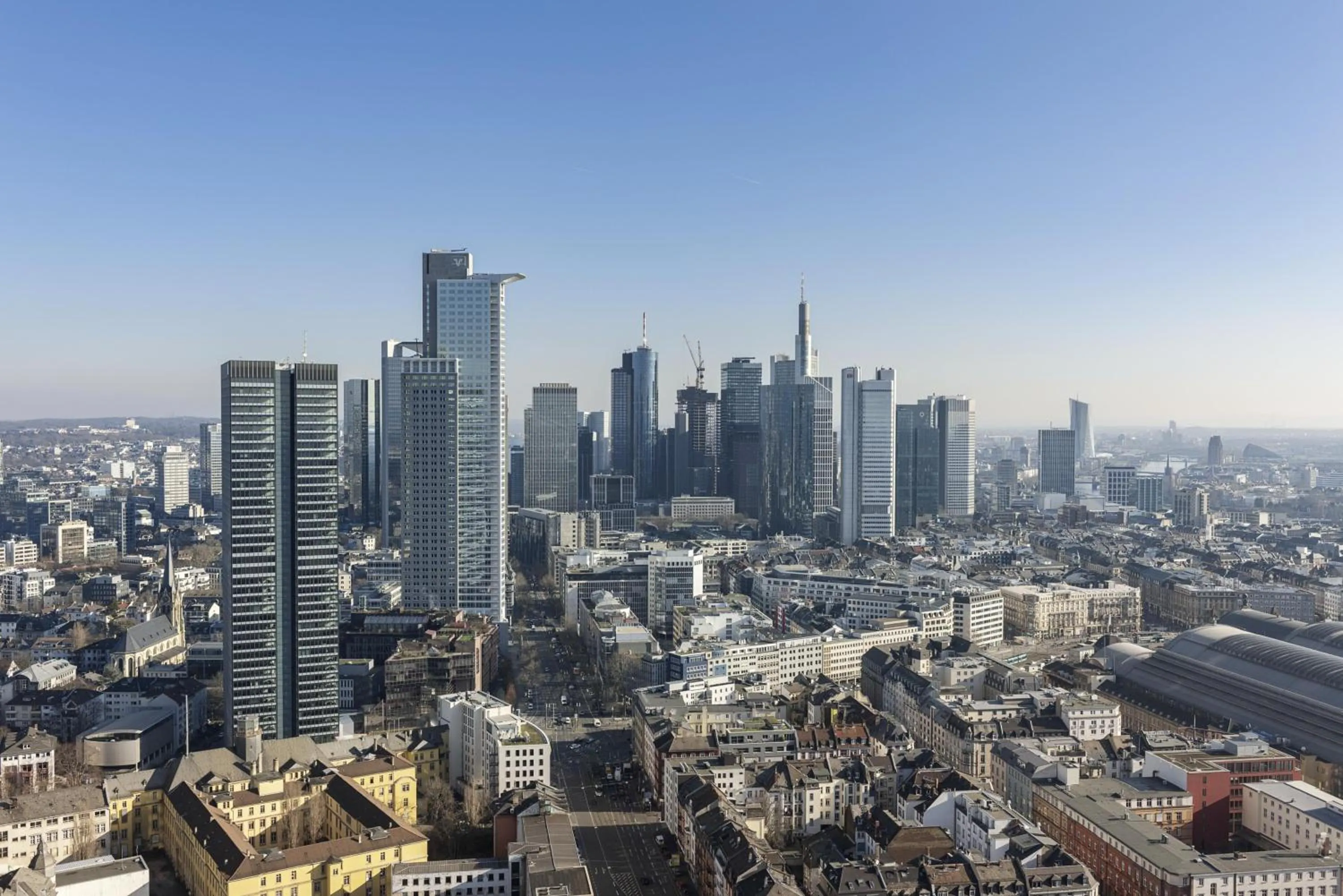 Bedroom in NH Collection Frankfurt Spin Tower