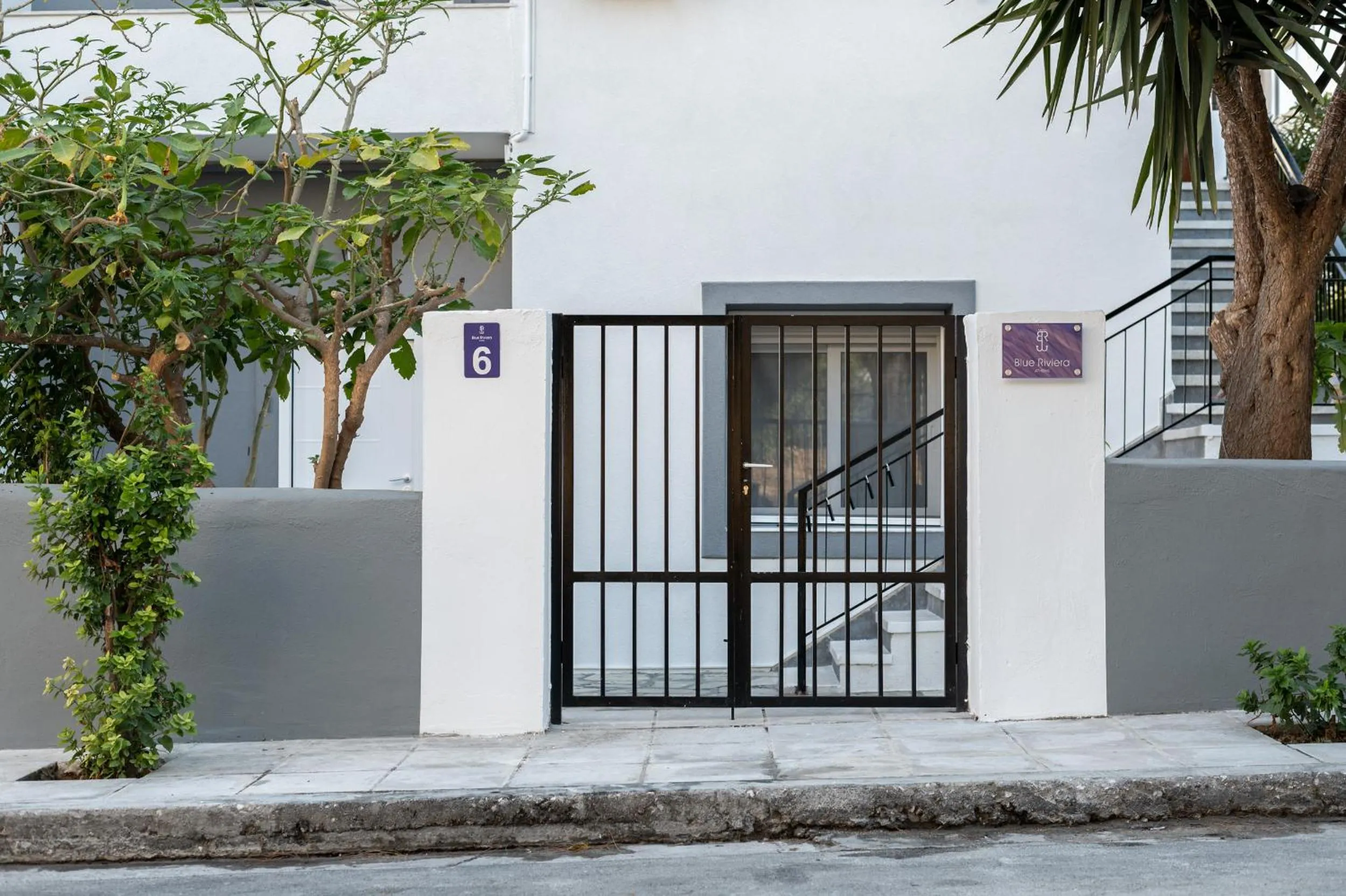 Property building in Blue Riviera villas & suites - Alimos 2