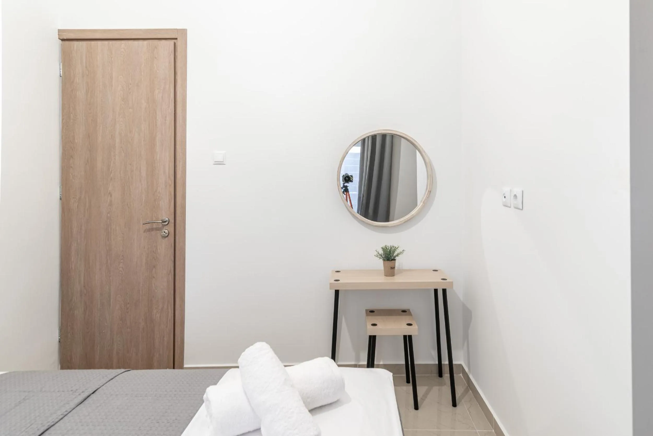 Bed in Blue Riviera villas & suites - Alimos 2