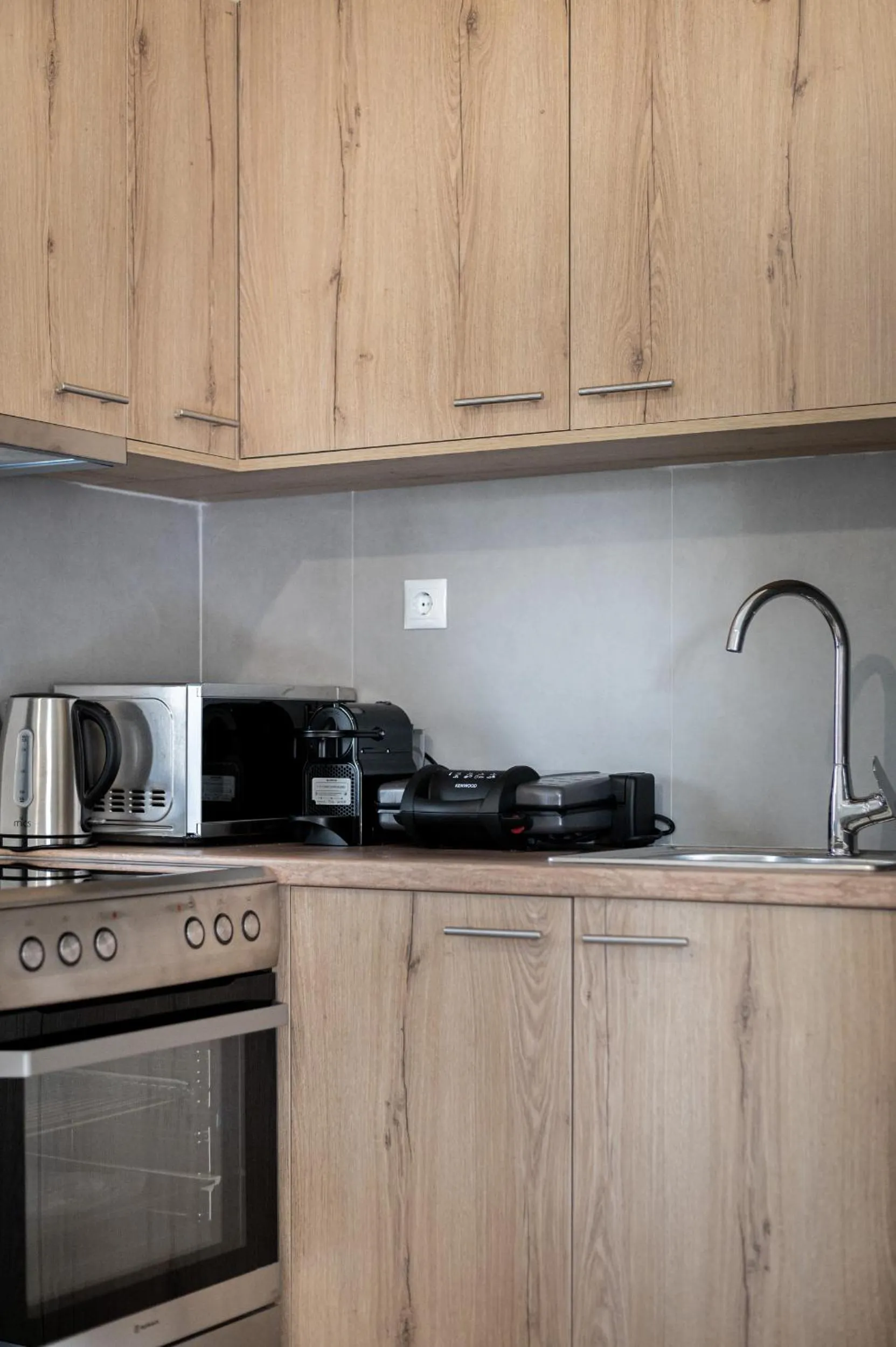 Coffee/tea facilities in Blue Riviera villas & suites - Alimos 2