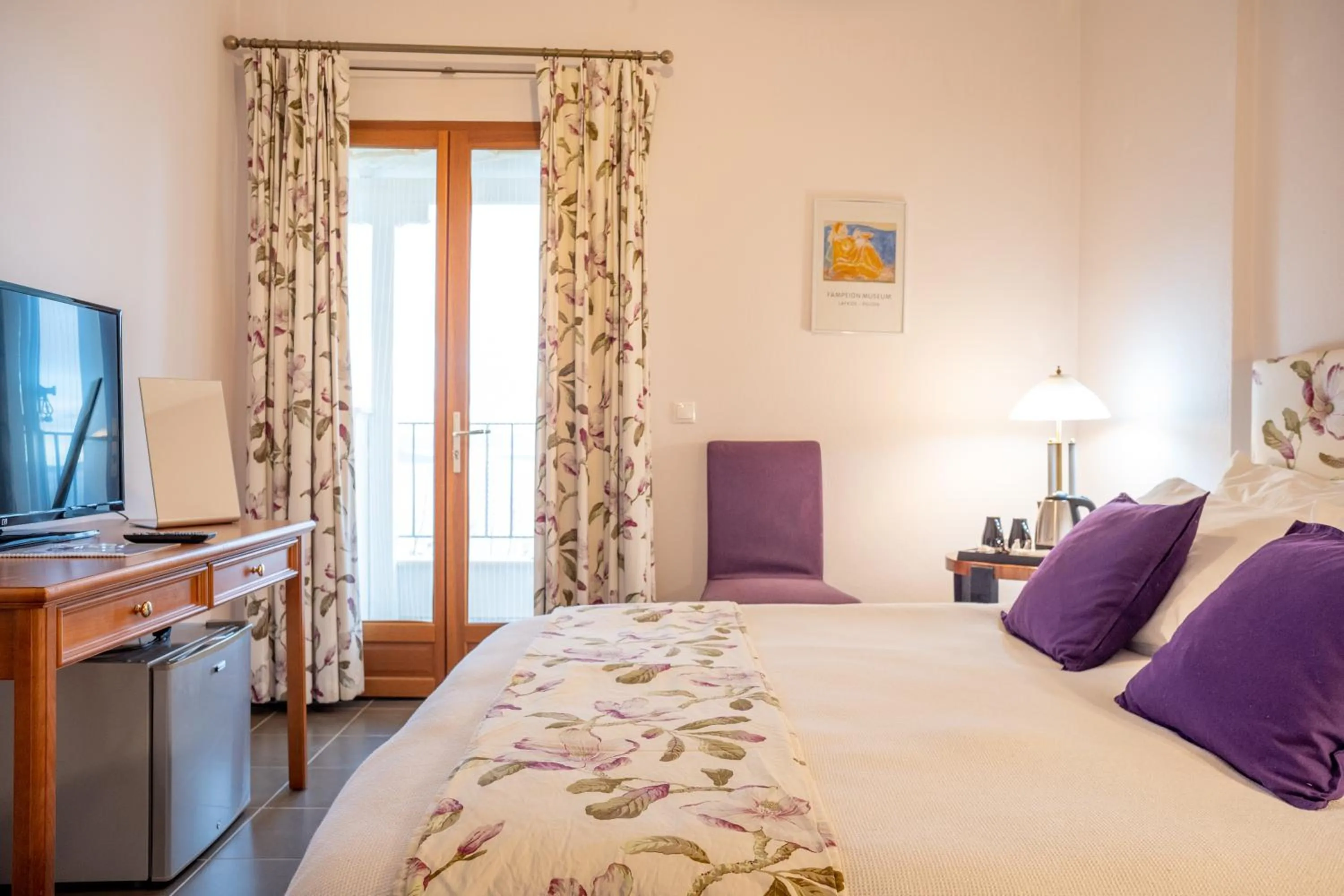 Bed in Lagou Raxi Country Hotel