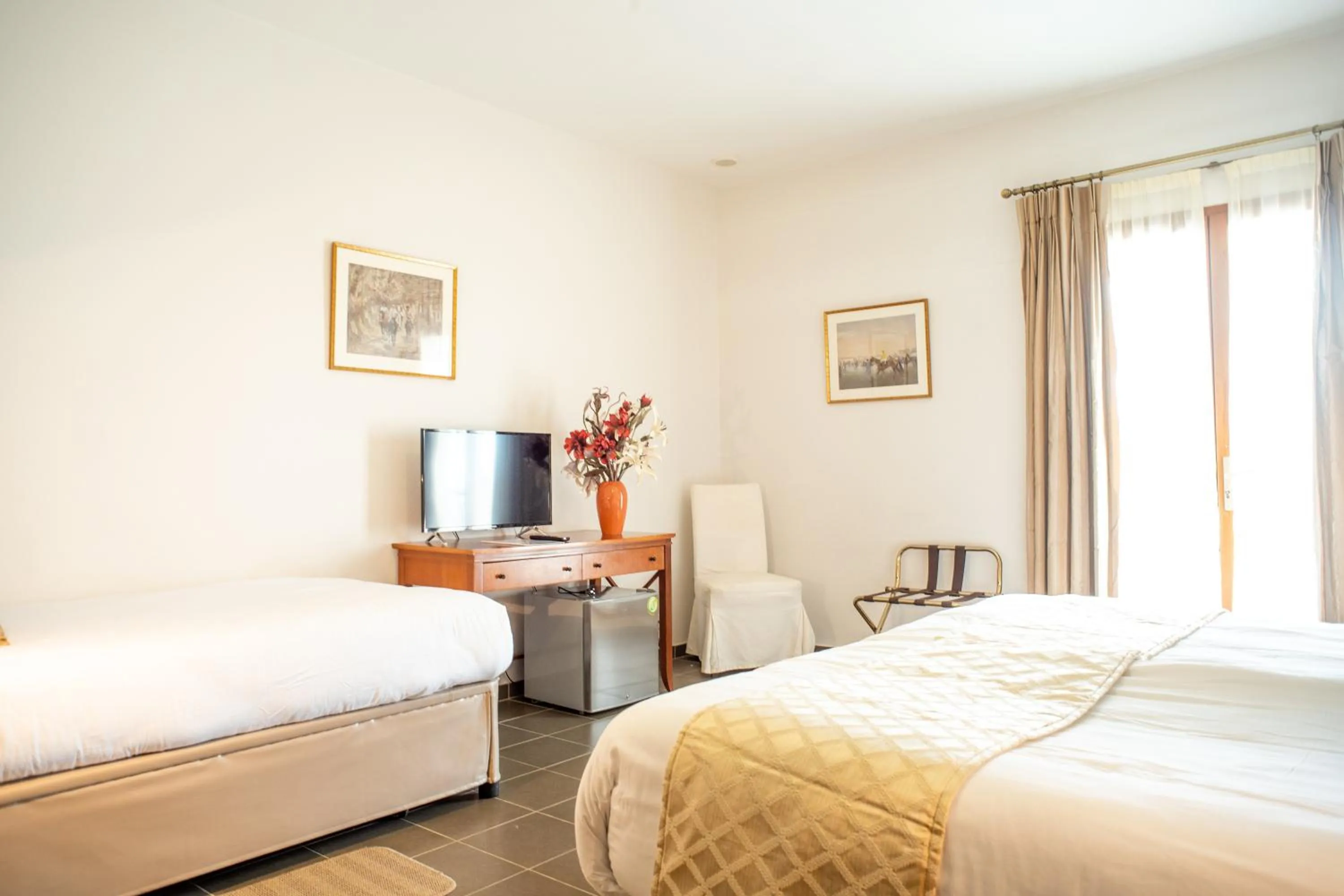 Bed in Lagou Raxi Country Hotel