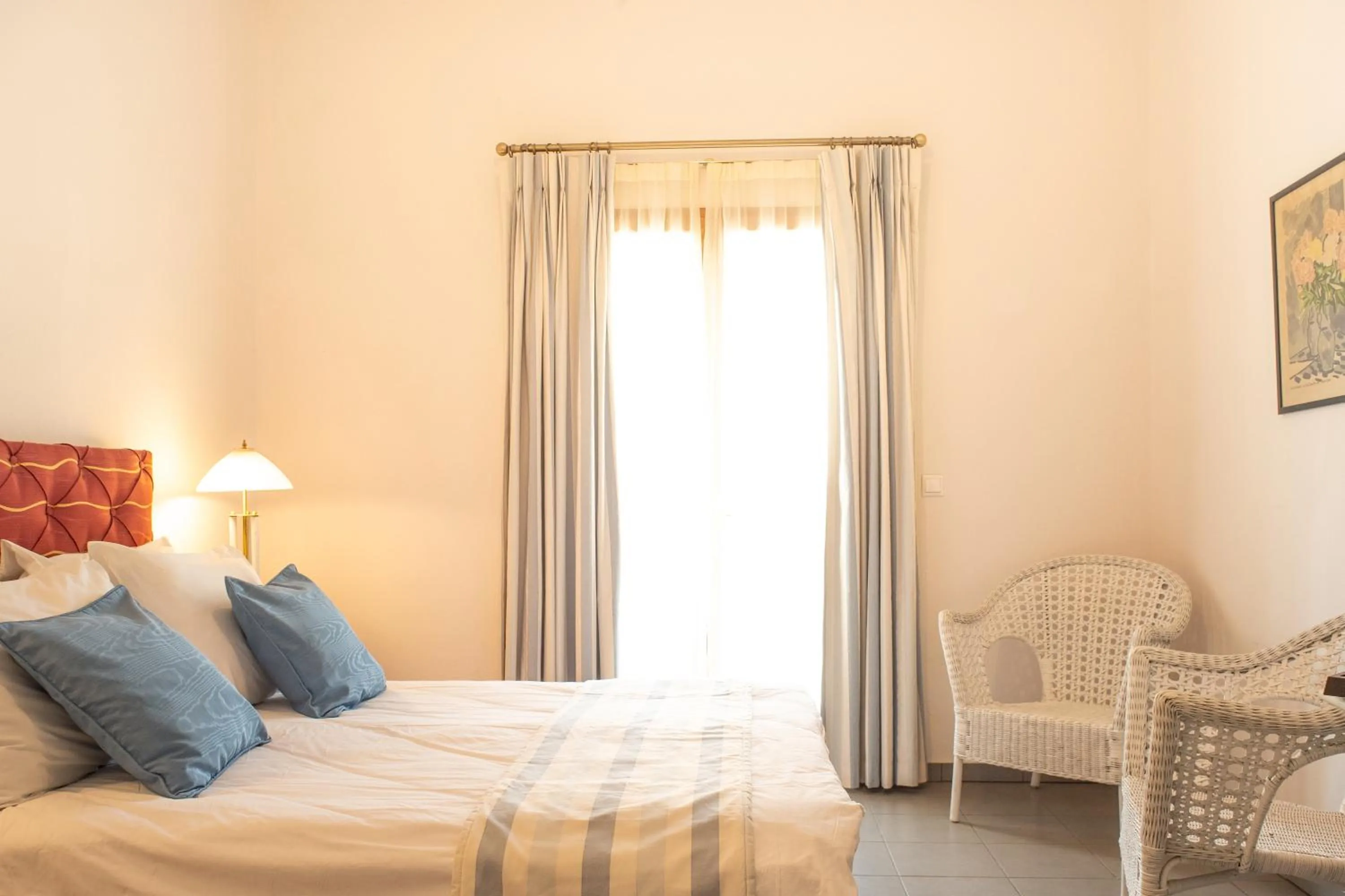 Bed in Lagou Raxi Country Hotel