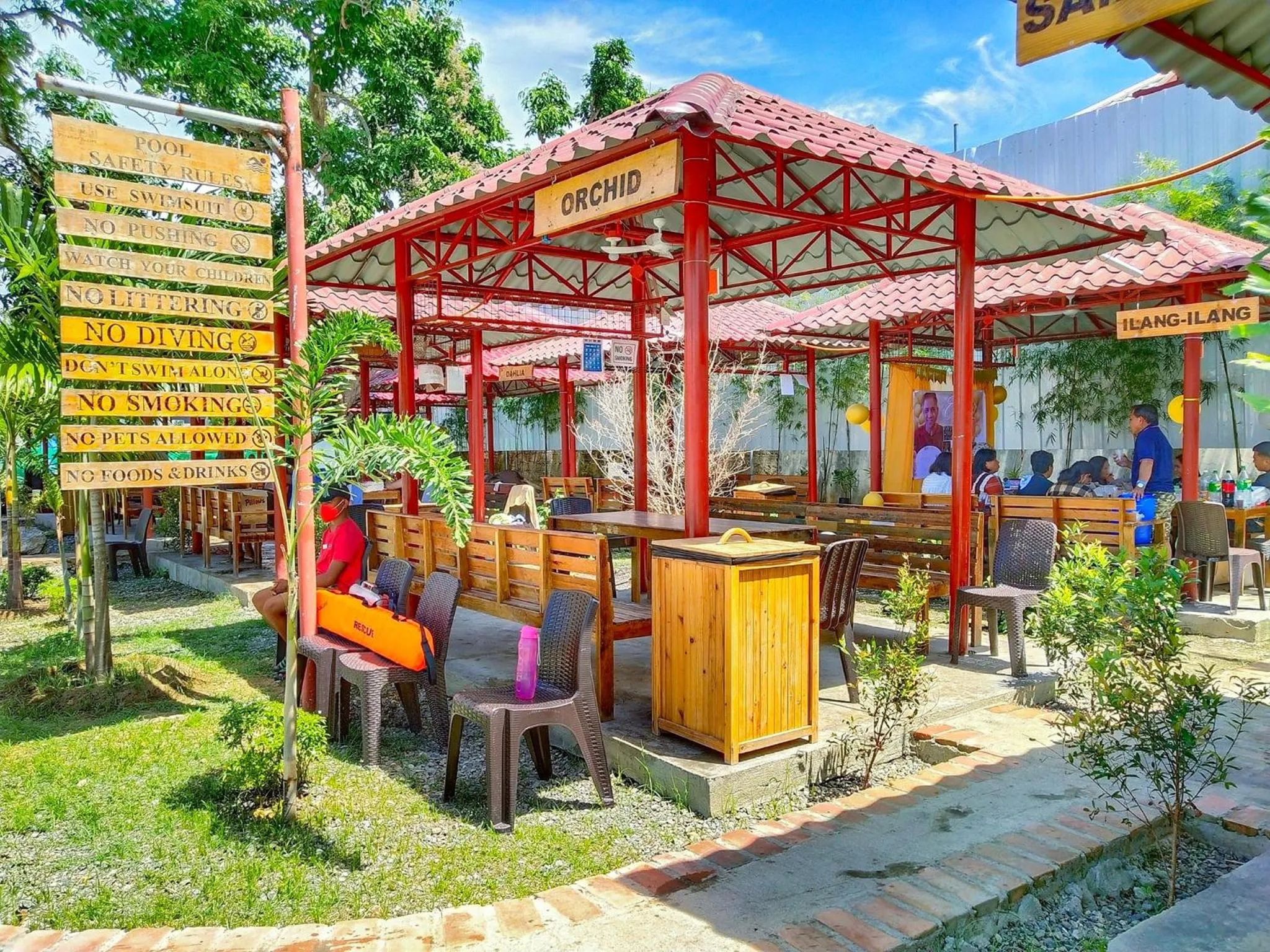 Swimming pool in Gem's Paradise Resort
