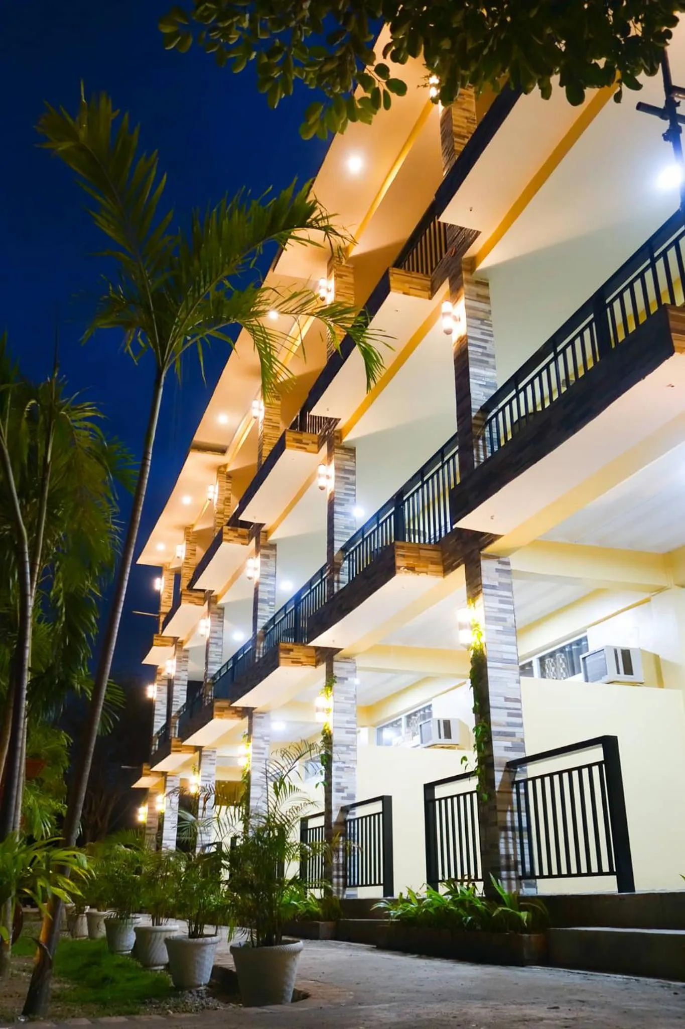 Property building in Gem's Paradise Resort