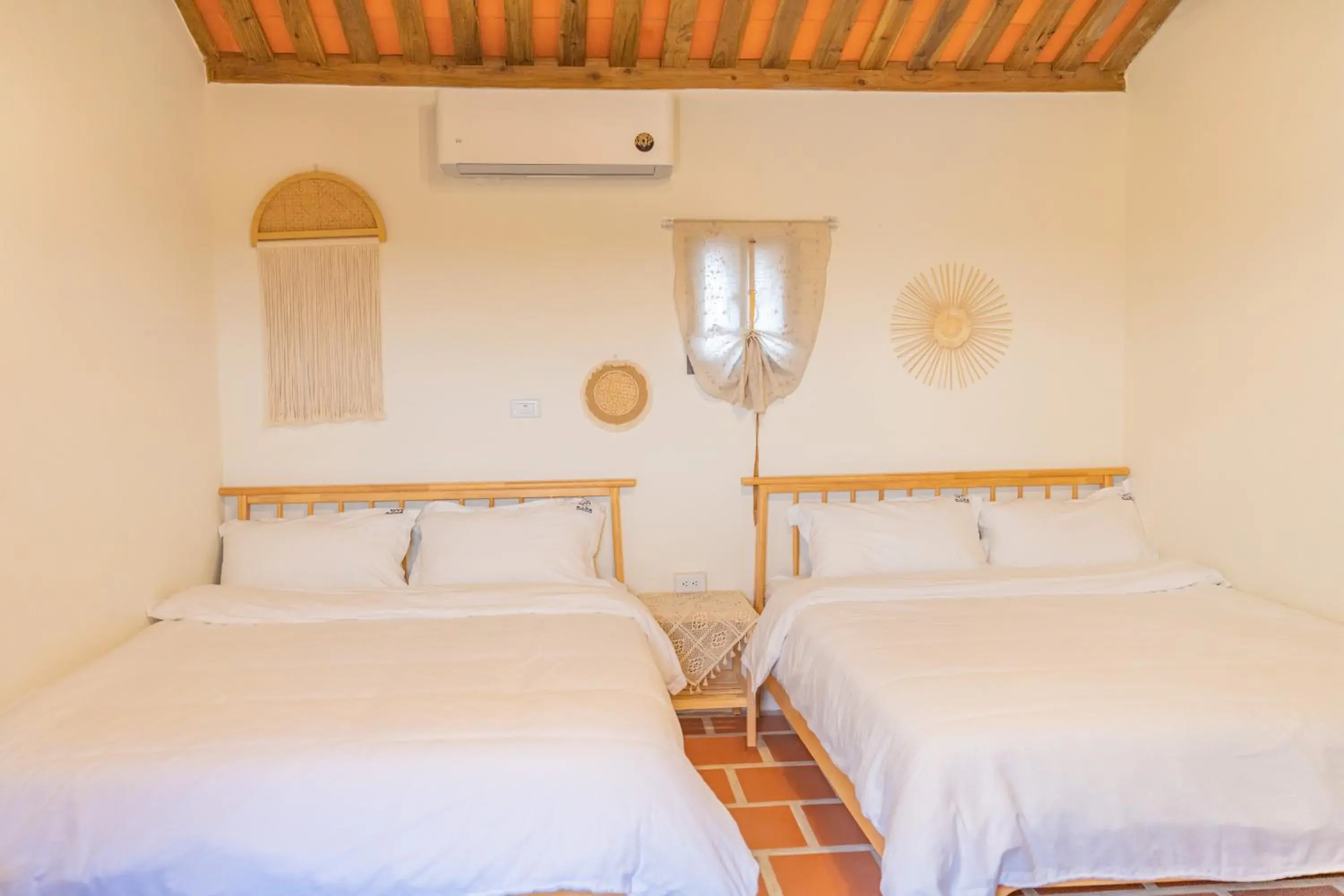 Quadruple Room with Bathroom in Zhu Shan Xian Ting Quadruple Room with Bathroom in Zhu Shan Xian Ting