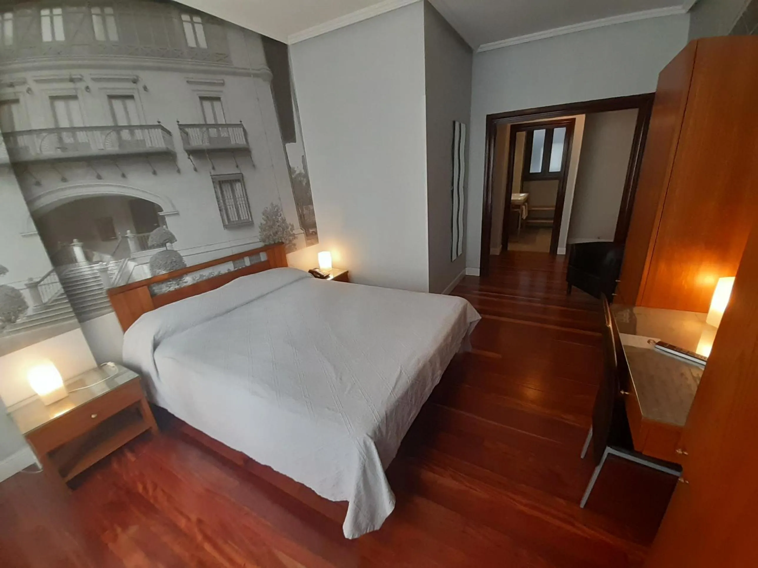 Photo of the whole room, Bed in Hotel Photo Zabalburu