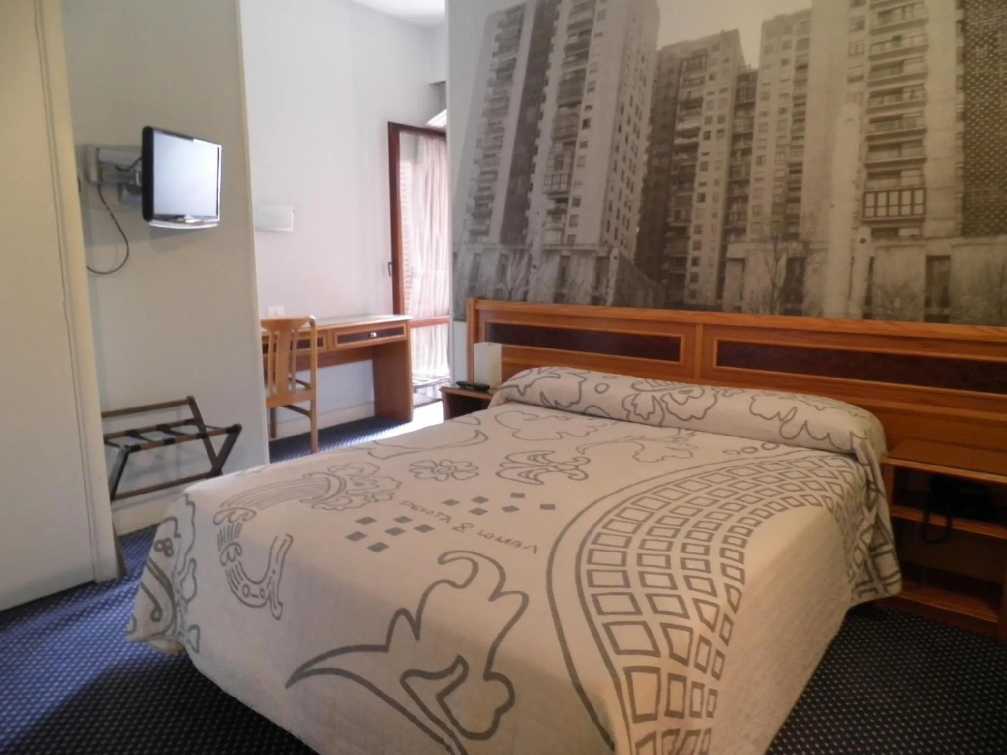 Bed in Hotel Photo Zabalburu