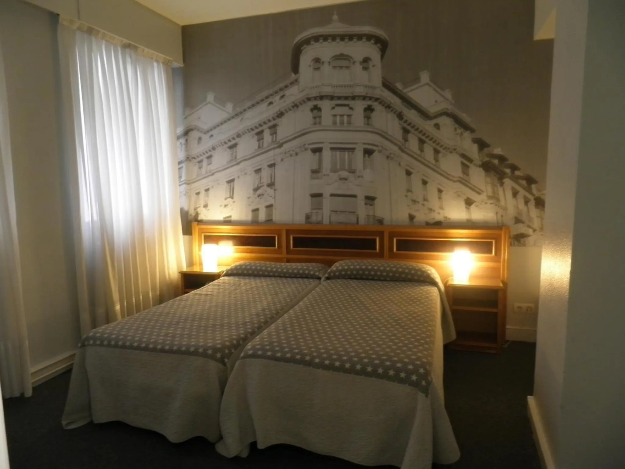 Photo of the whole room, Bed in Hotel Photo Zabalburu
