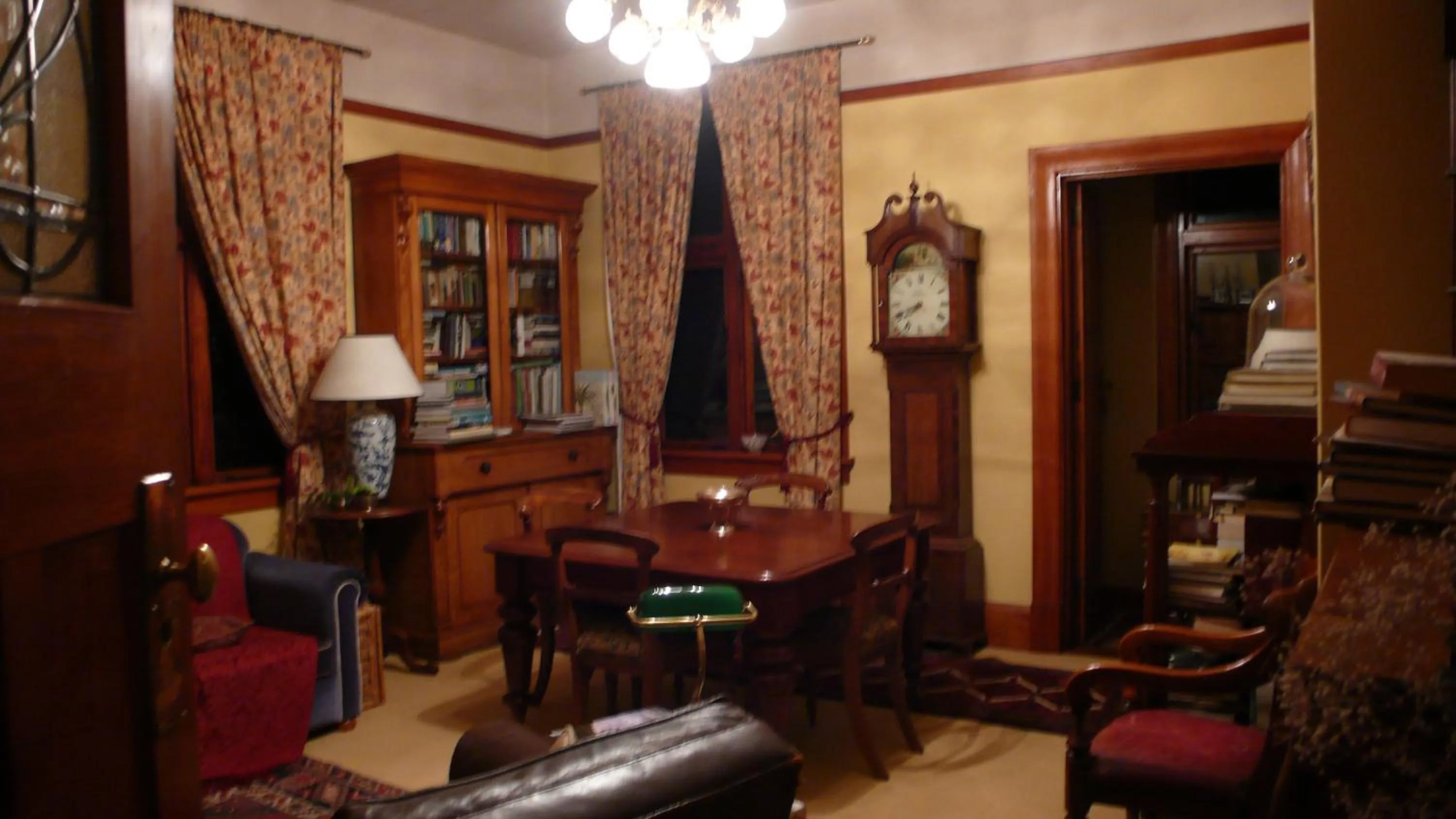 Library in Gunyah Country Estate