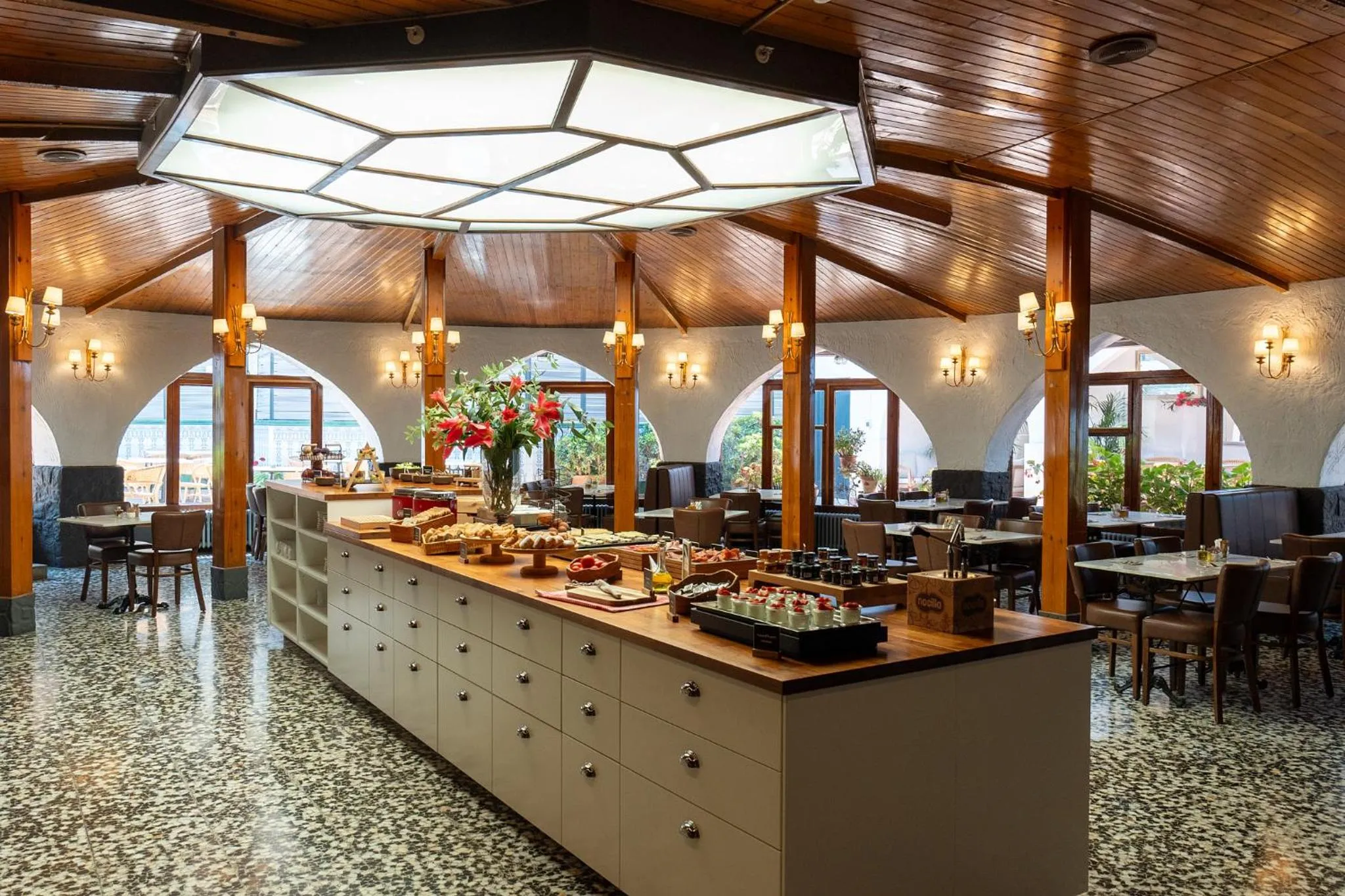 Breakfast in Mesón Castilla Atiram Hotels