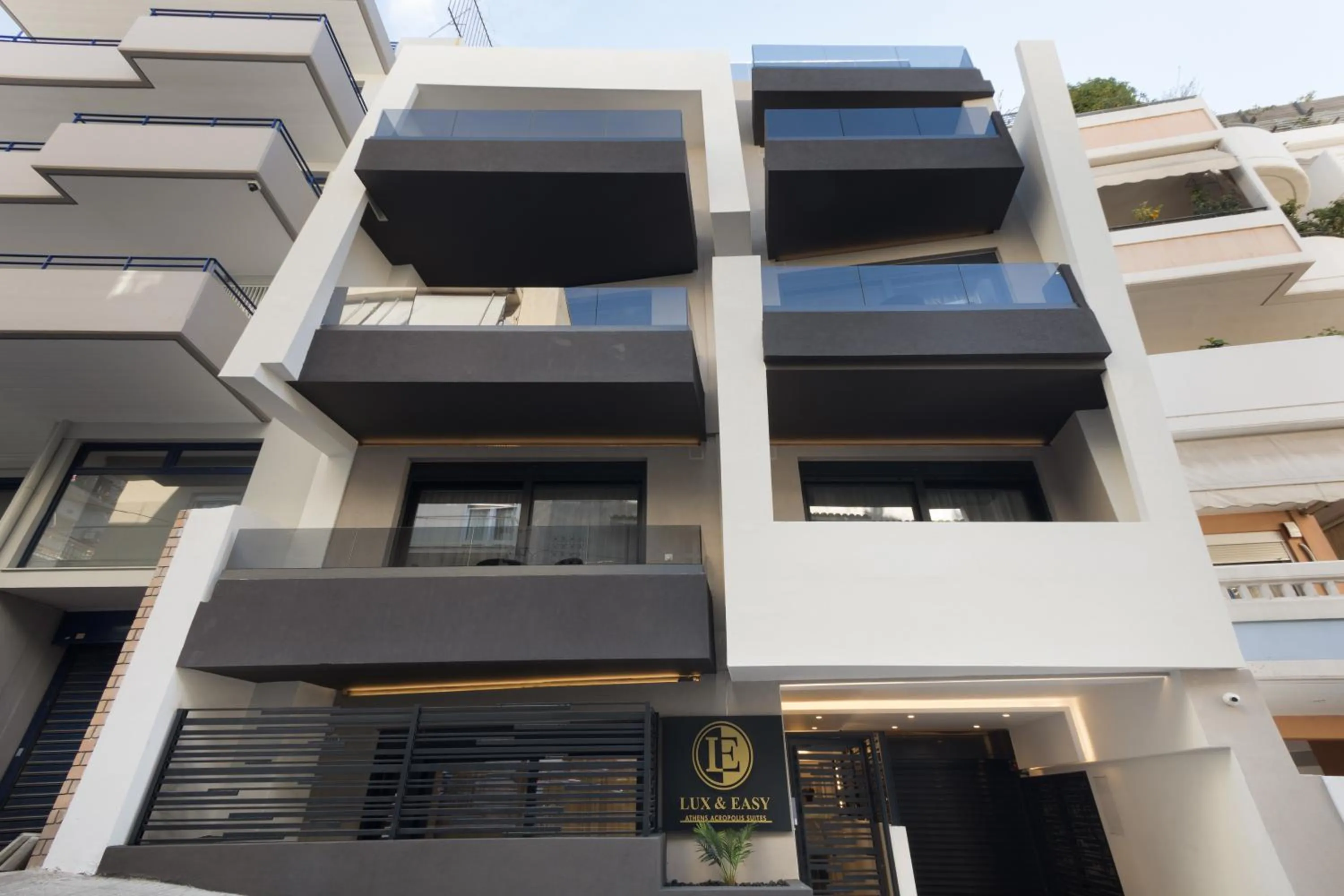Property building in Incanto Boutique Suites - Mets