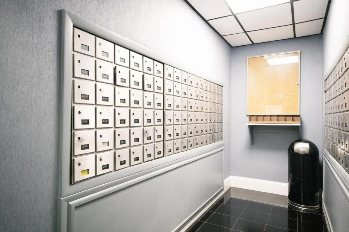 Downtown Atl Condo Onsite Parking King bed & bonus room LM1901