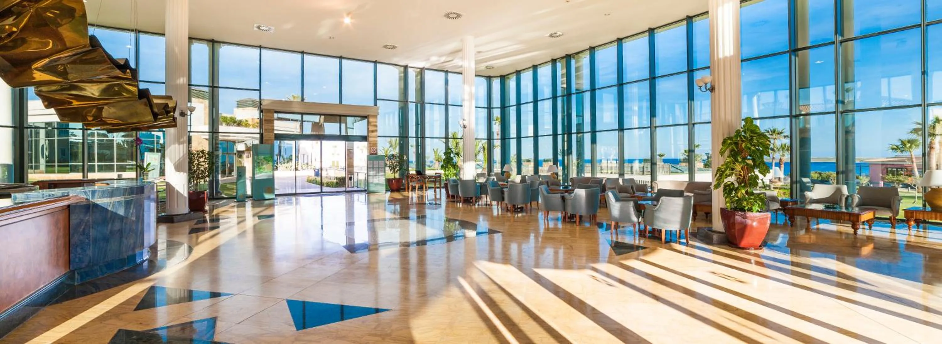 Lobby or reception in Insotel Punta Prima Resort