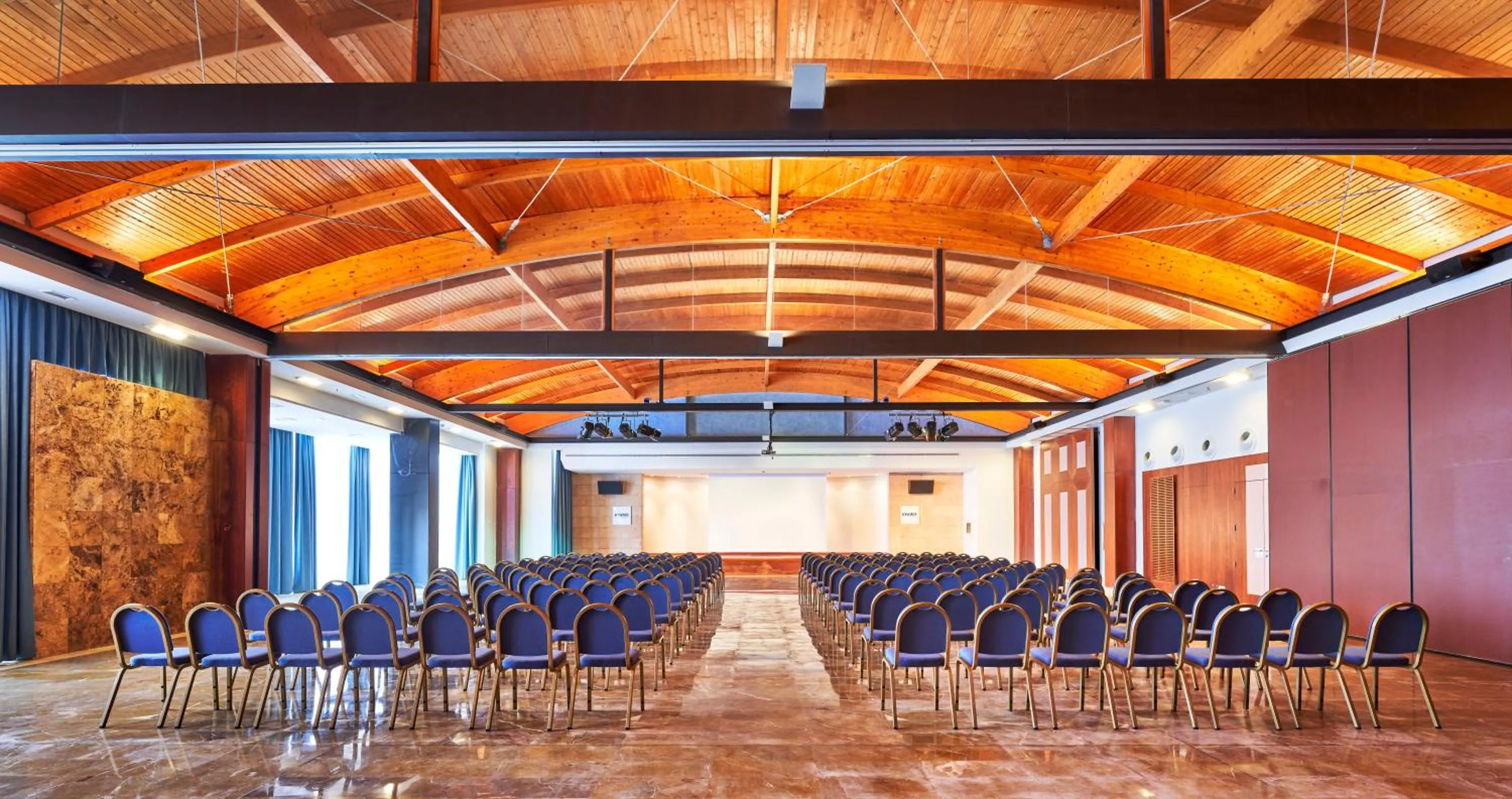 Meeting/conference room in Insotel Punta Prima Resort