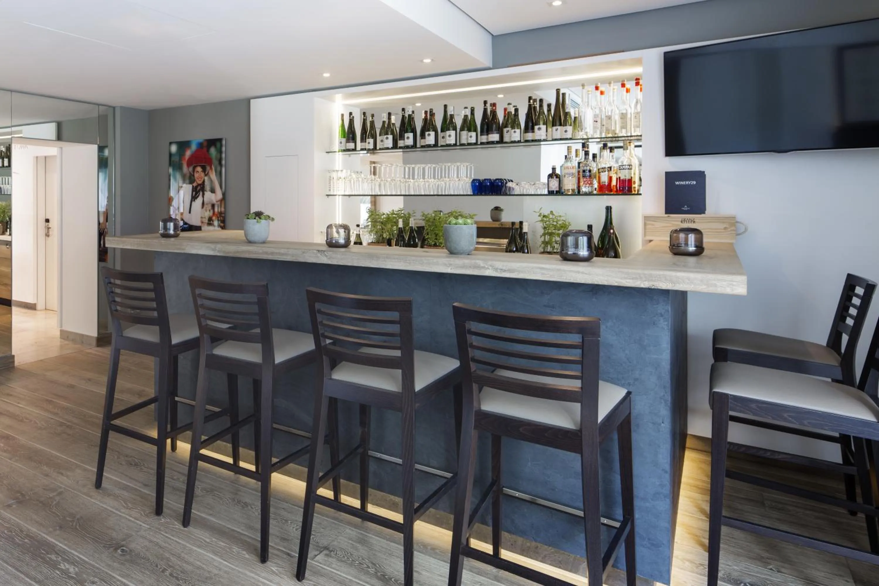 Lounge or bar in The Alex Hotel