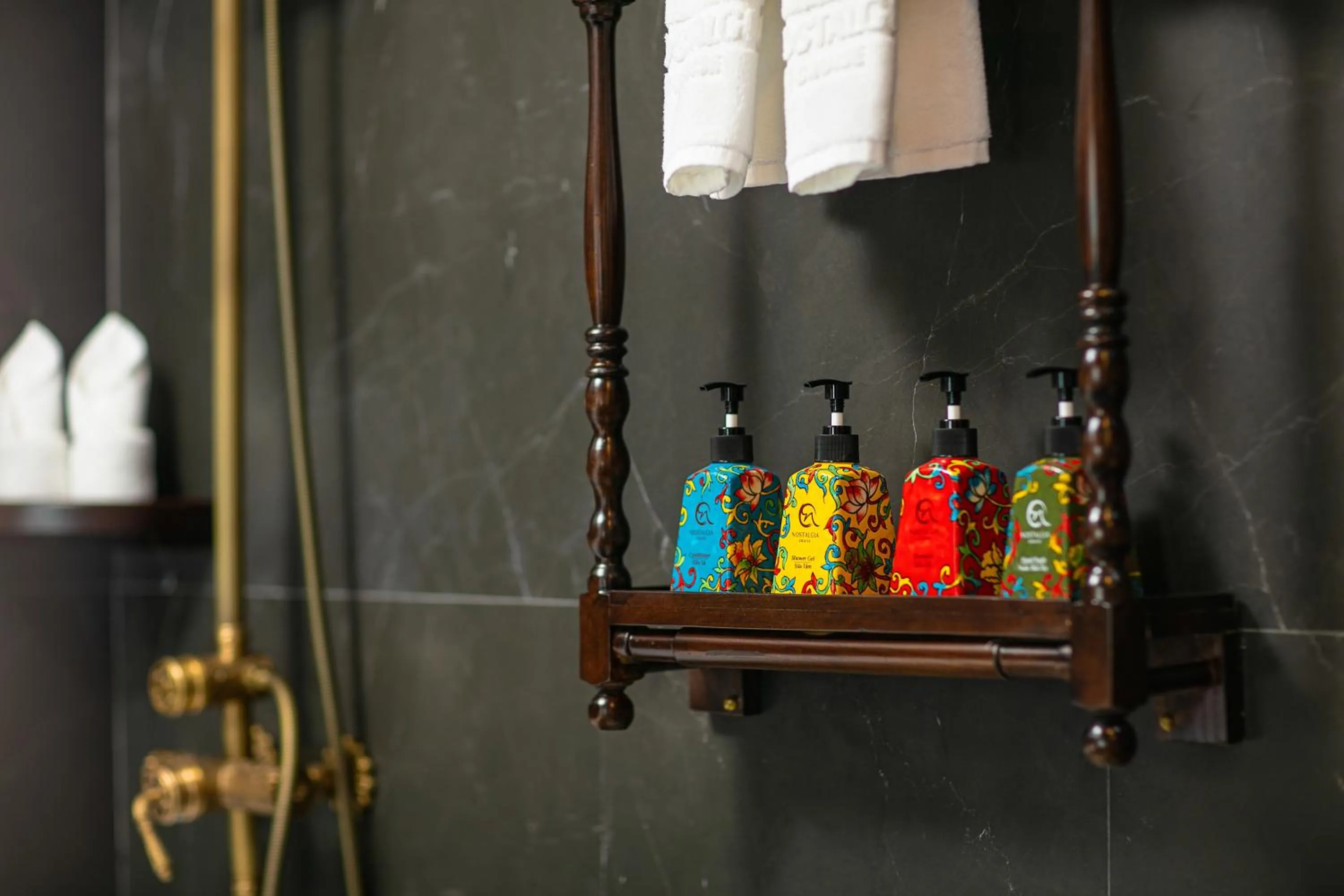 Bathroom in Nostalgia Halong Cruise