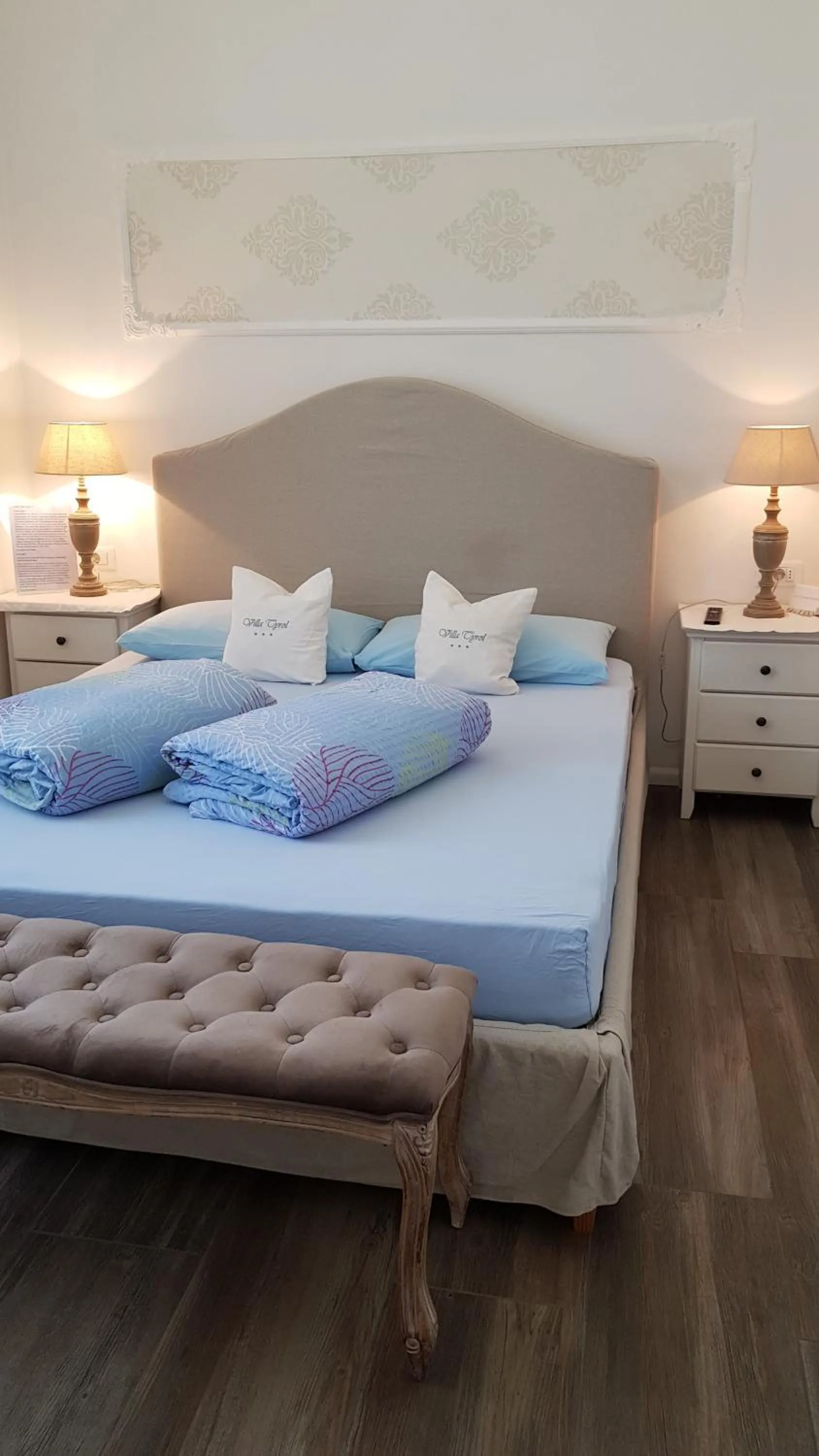 Photo of the whole room, Bed in Garni Villa Tyrol - Adults Only