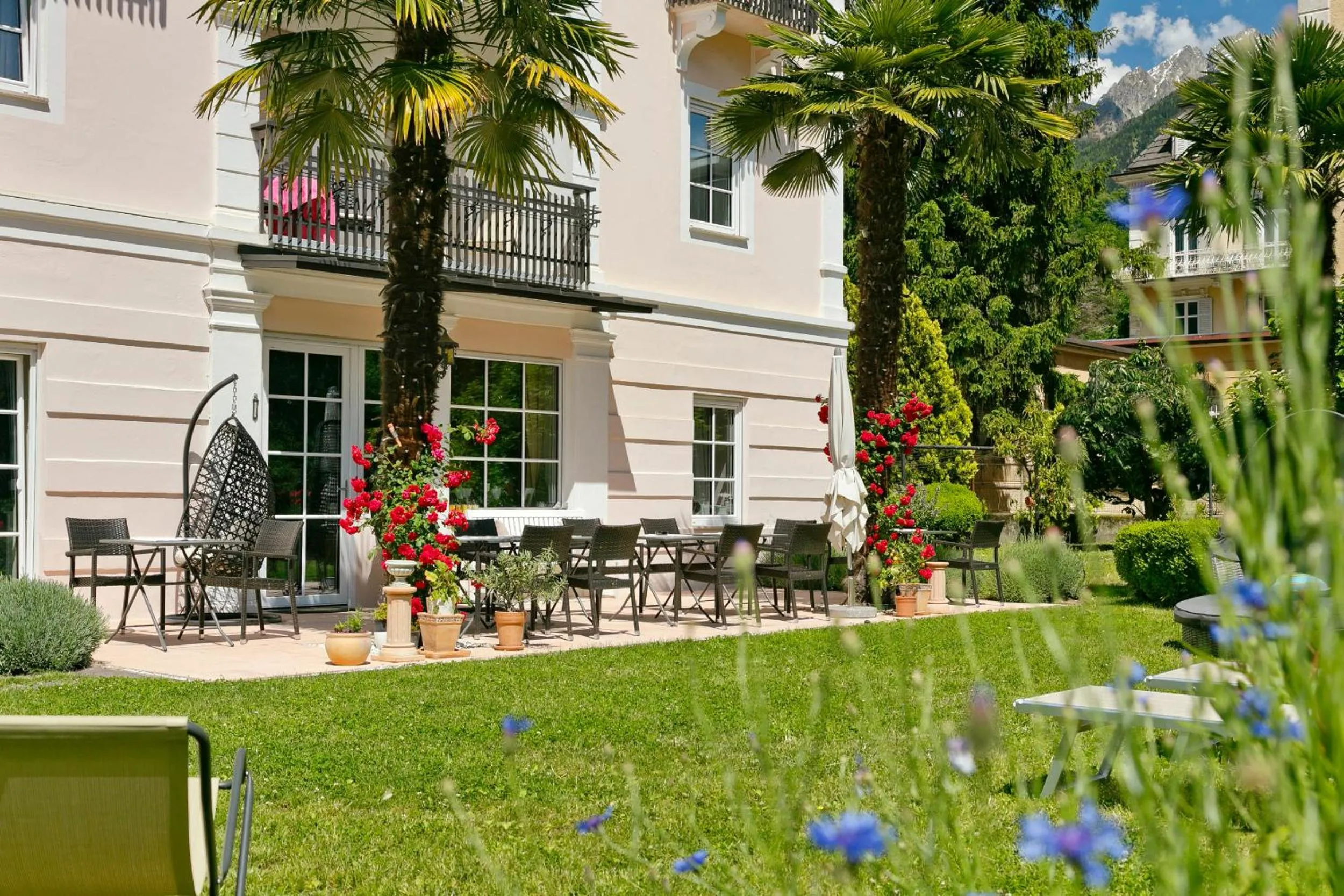 Garden in Garni Villa Tyrol - Adults Only