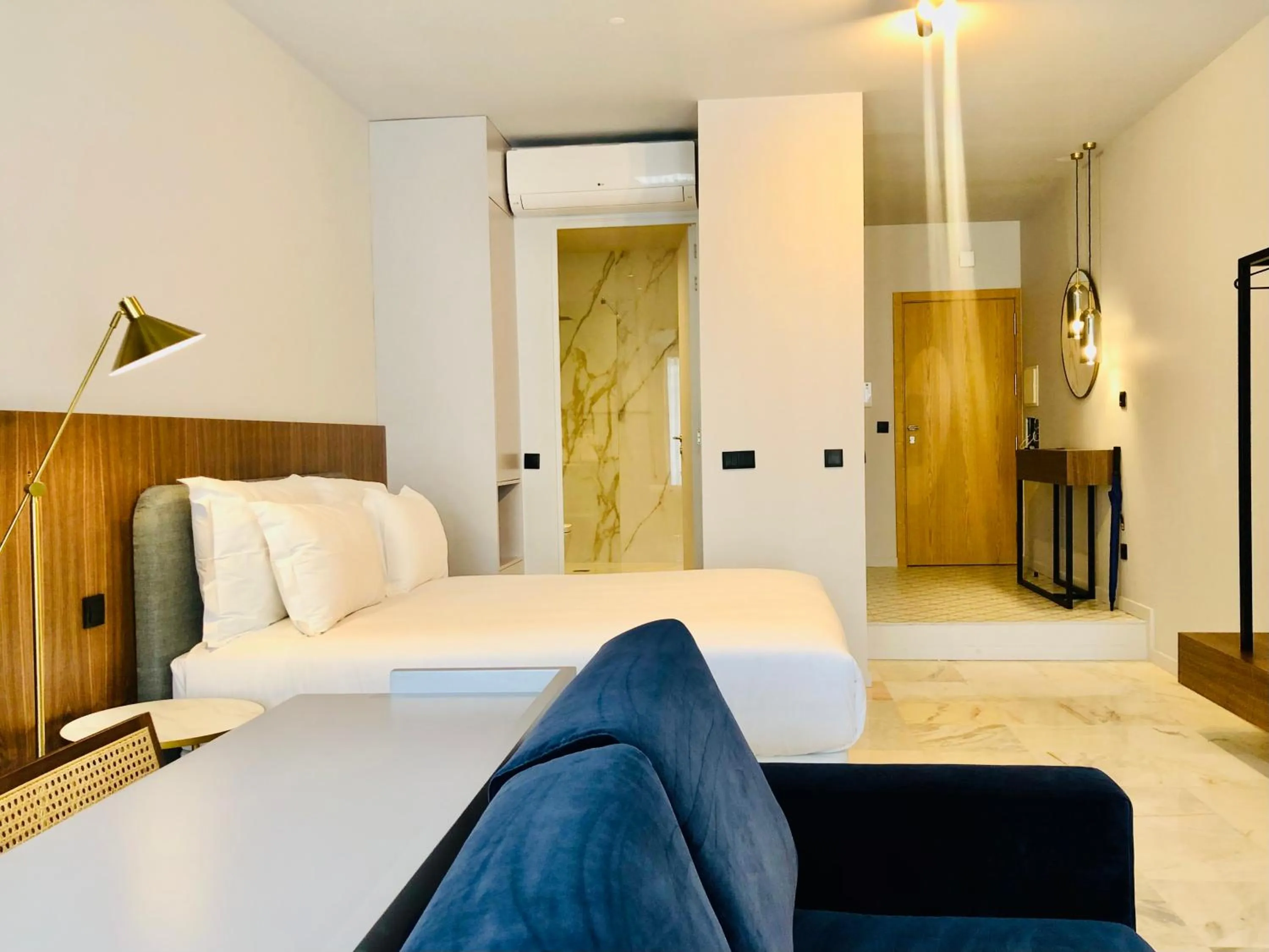 Bed in YOUROPO - Downtown