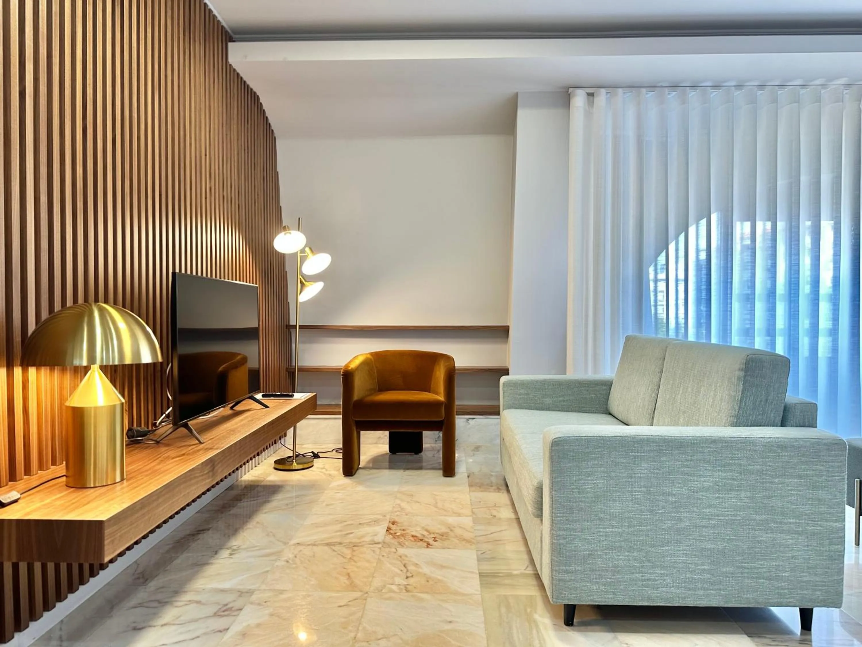 TV and multimedia in YOUROPO - Downtown