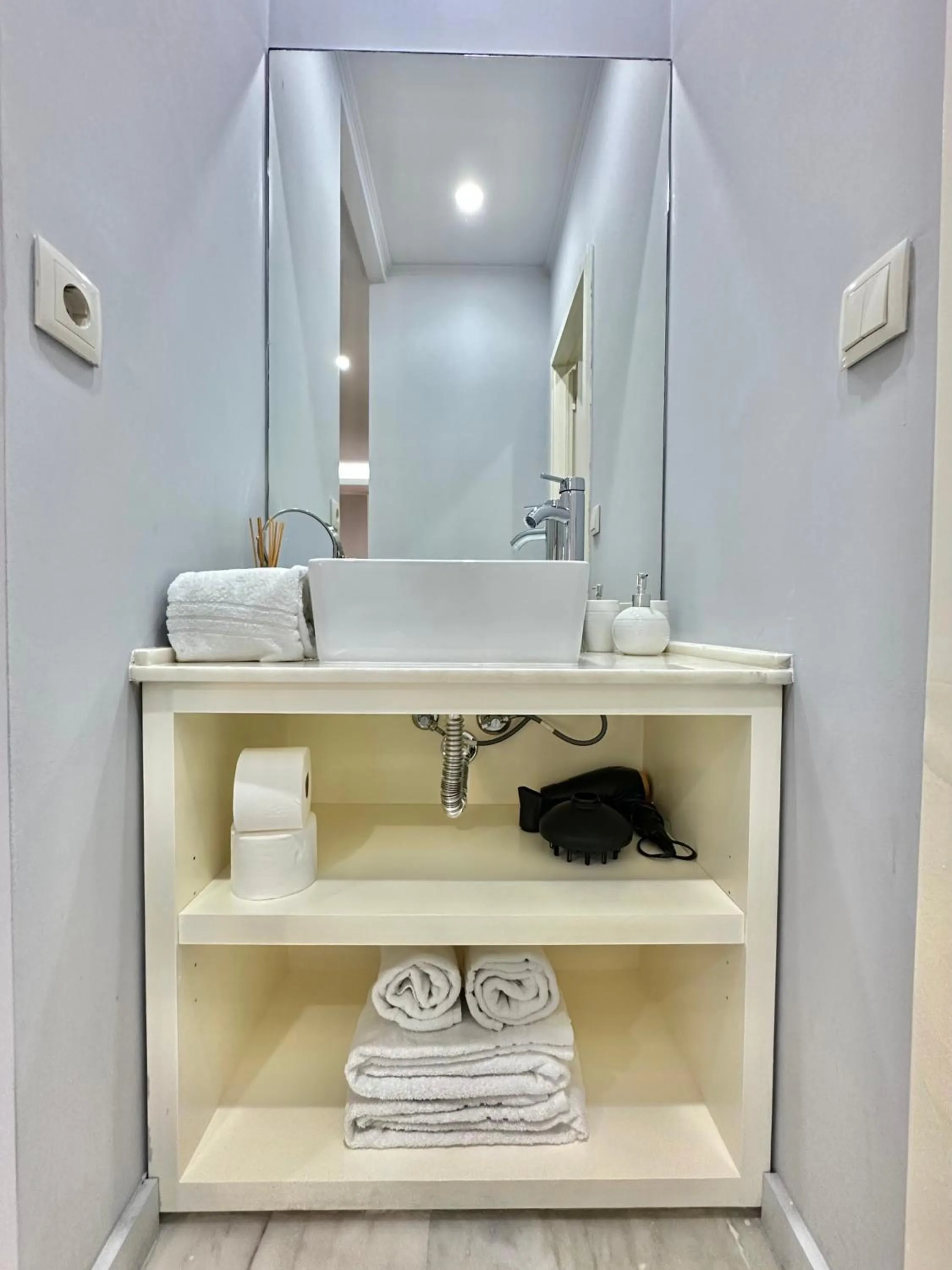 towels in YOUROPO - Downtown