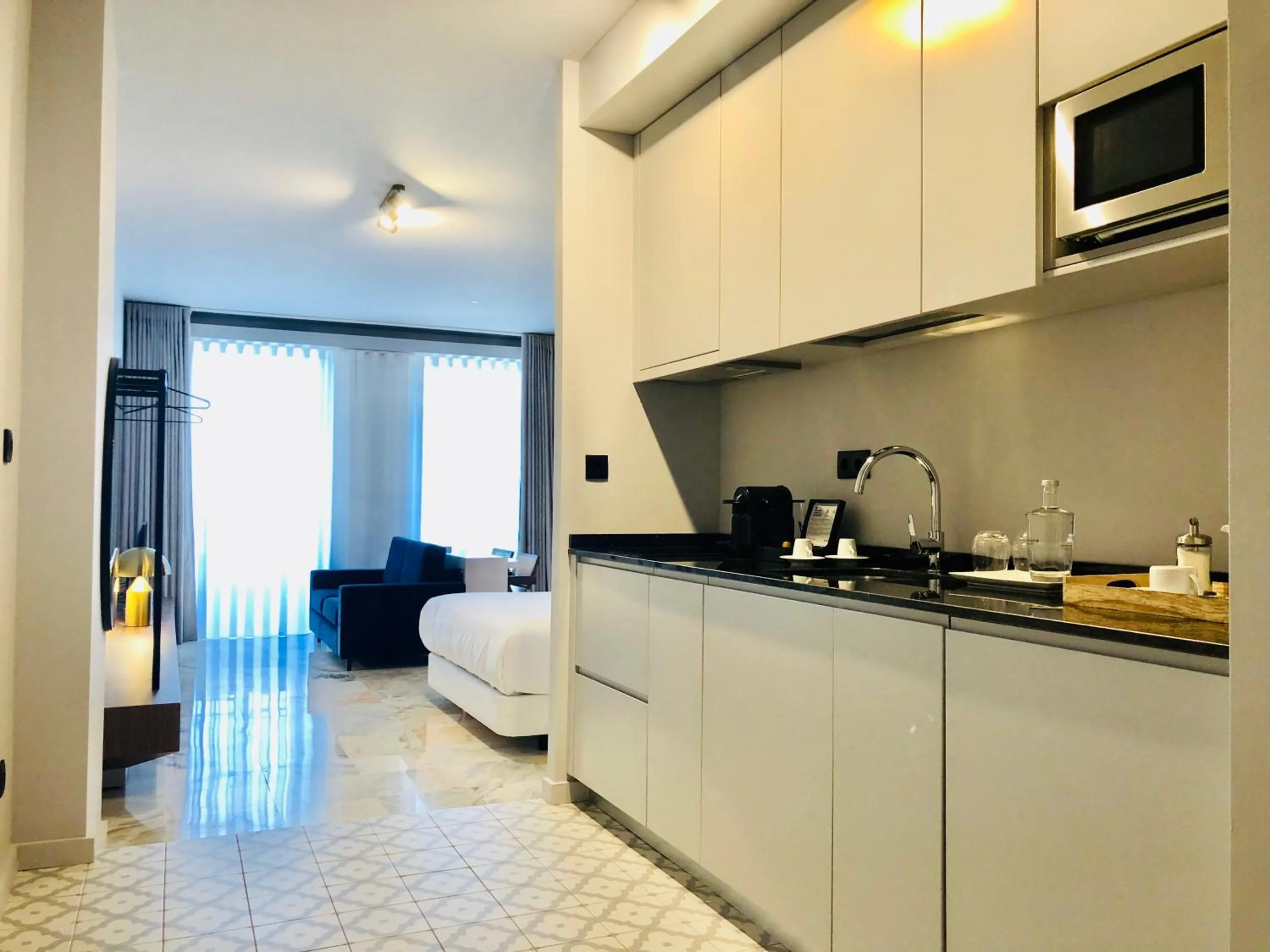 Kitchen or kitchenette in YOUROPO - Downtown