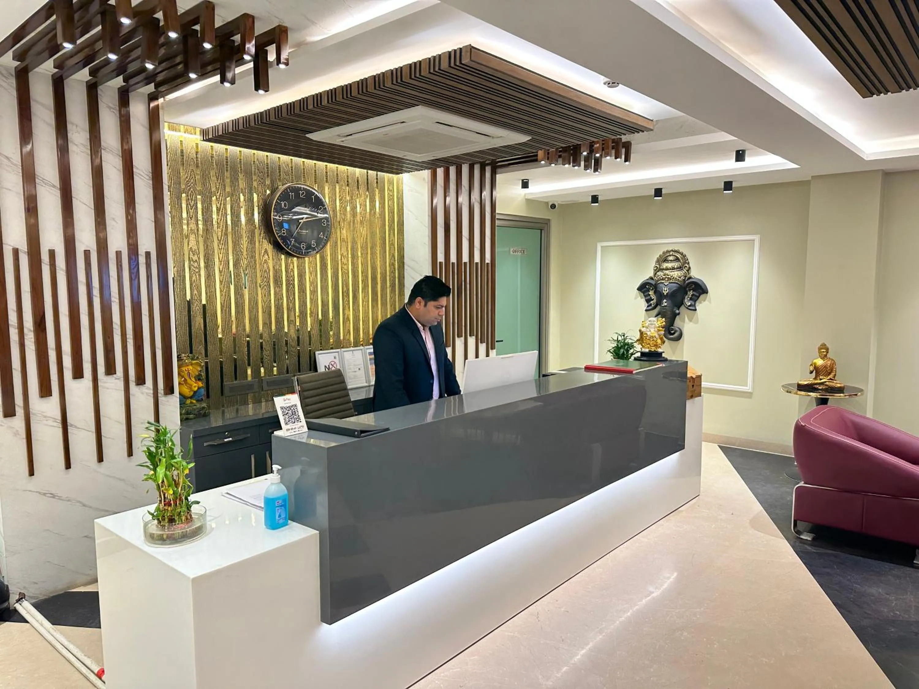 TV and multimedia in Hotel Rj