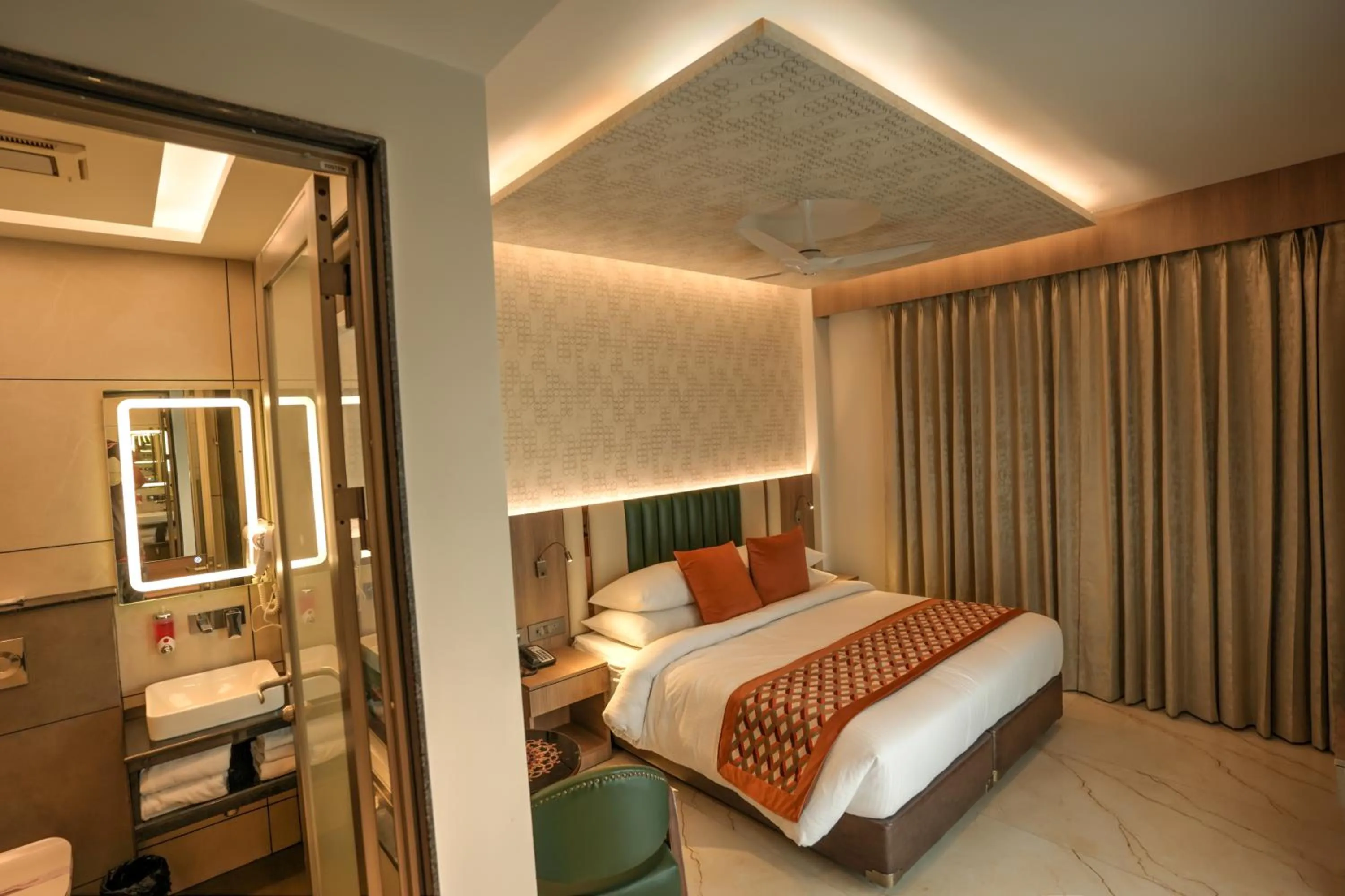 Bedroom, Bed in Hotel Rj