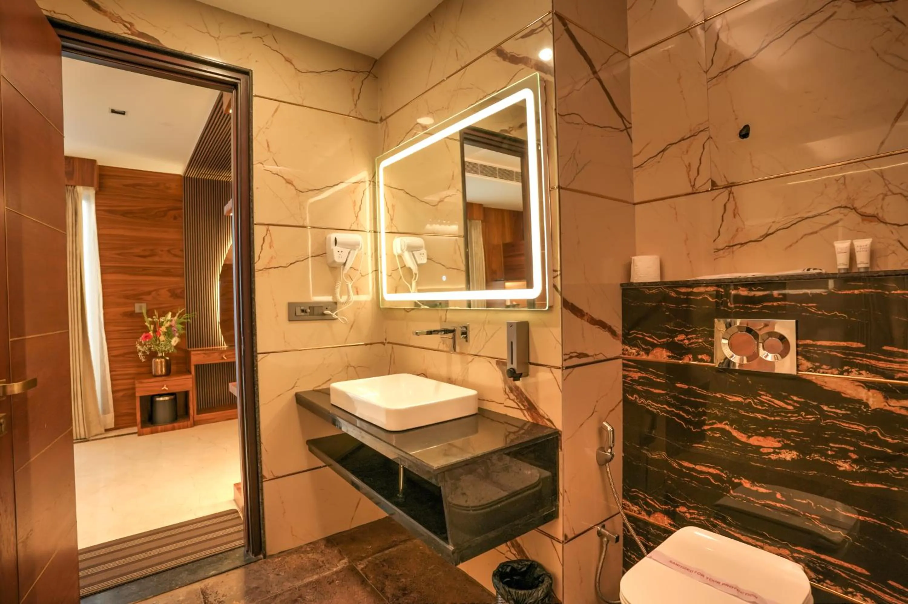 Bathroom in Hotel Rj