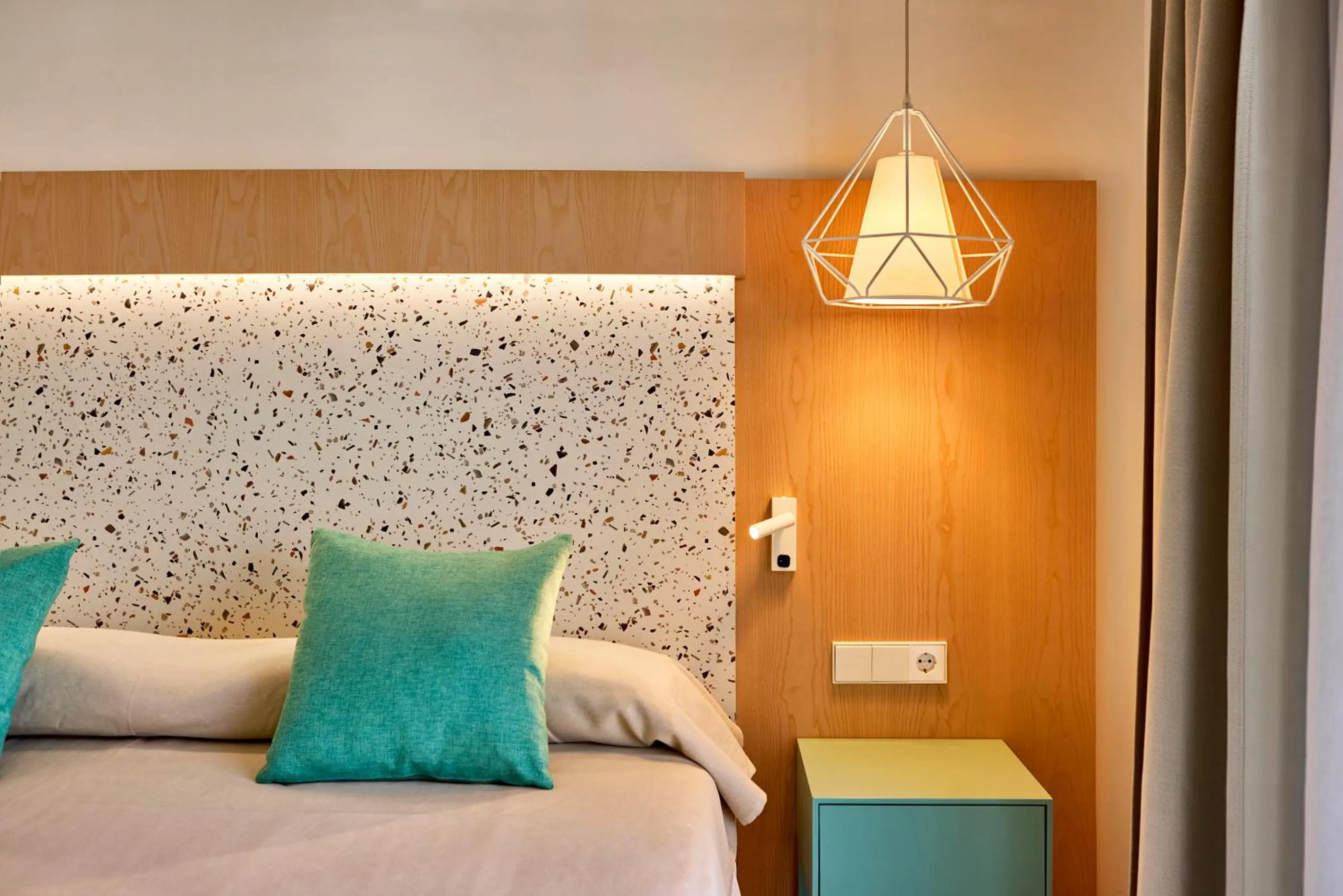 Bed in Universal Aparthotel Elisa