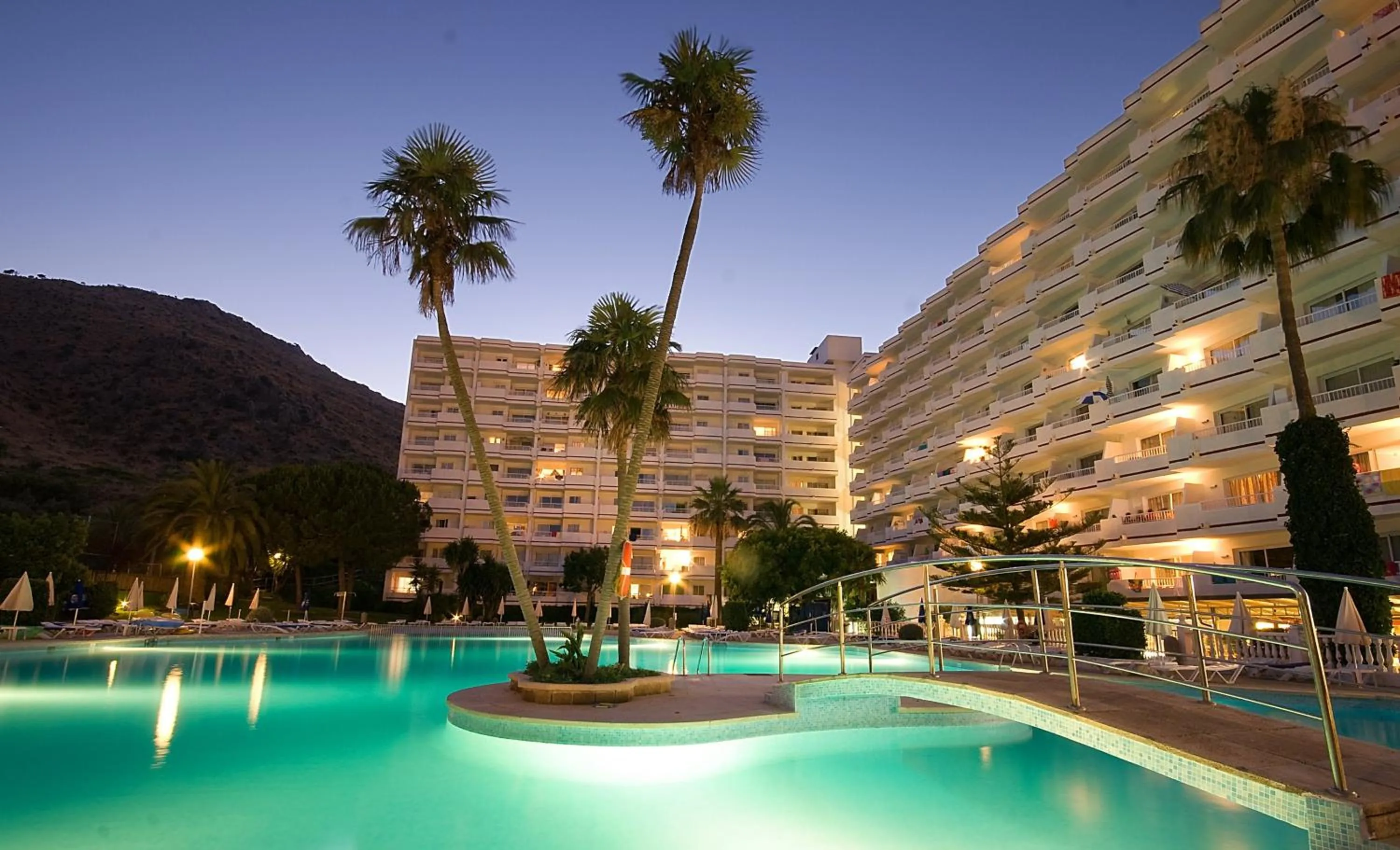 Facade/entrance in Apartamentos Siesta I