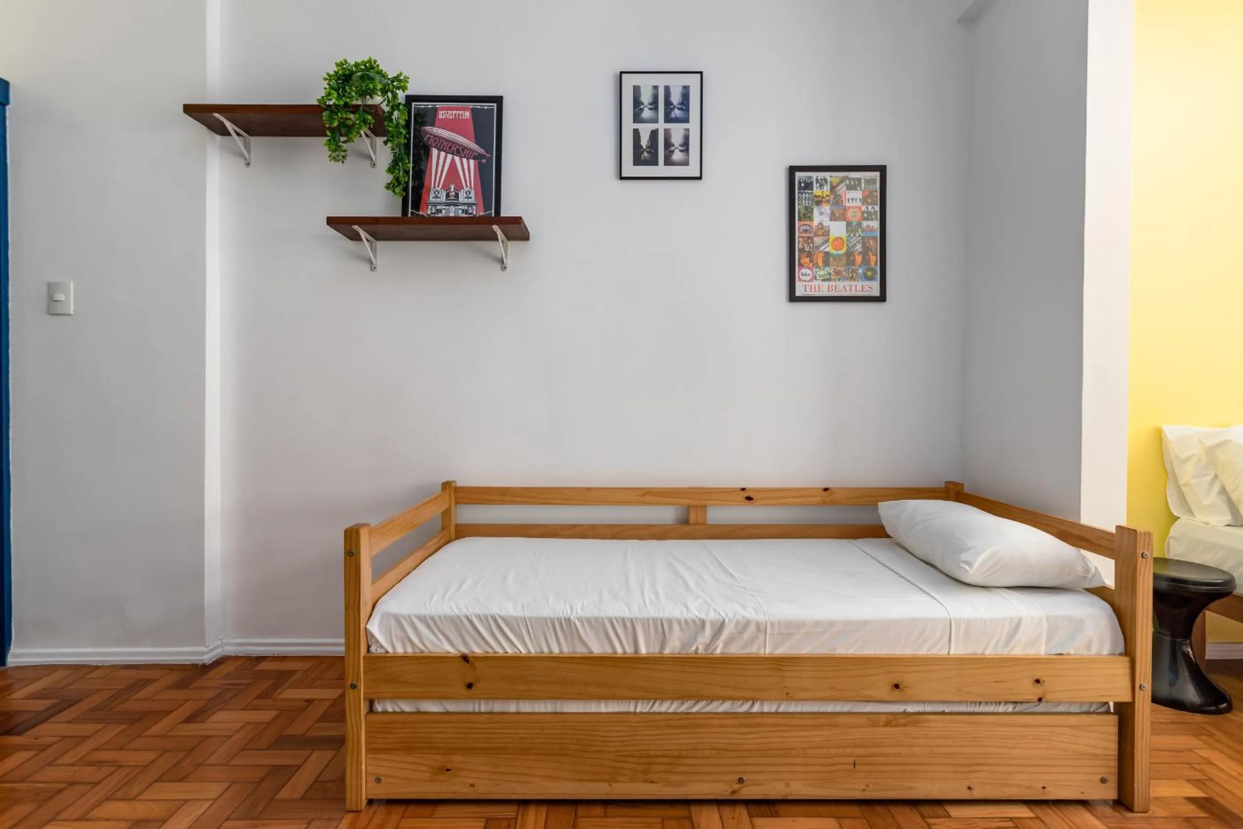 Communal lounge/ TV room, Bed in Estúdio em Copacabana - Ideal para famílias - JC509 Z2