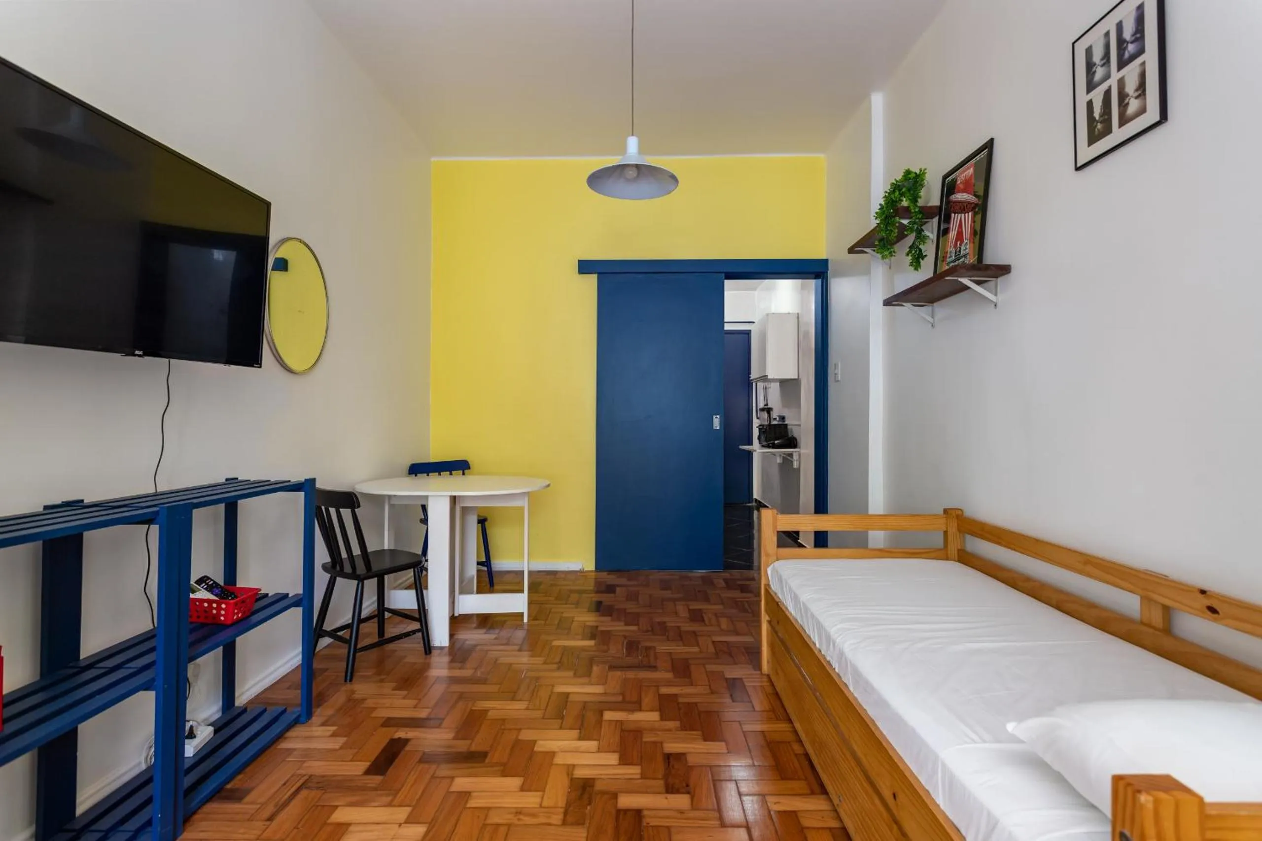 Communal lounge/ TV room, Bed in Estúdio em Copacabana - Ideal para famílias - JC509 Z2