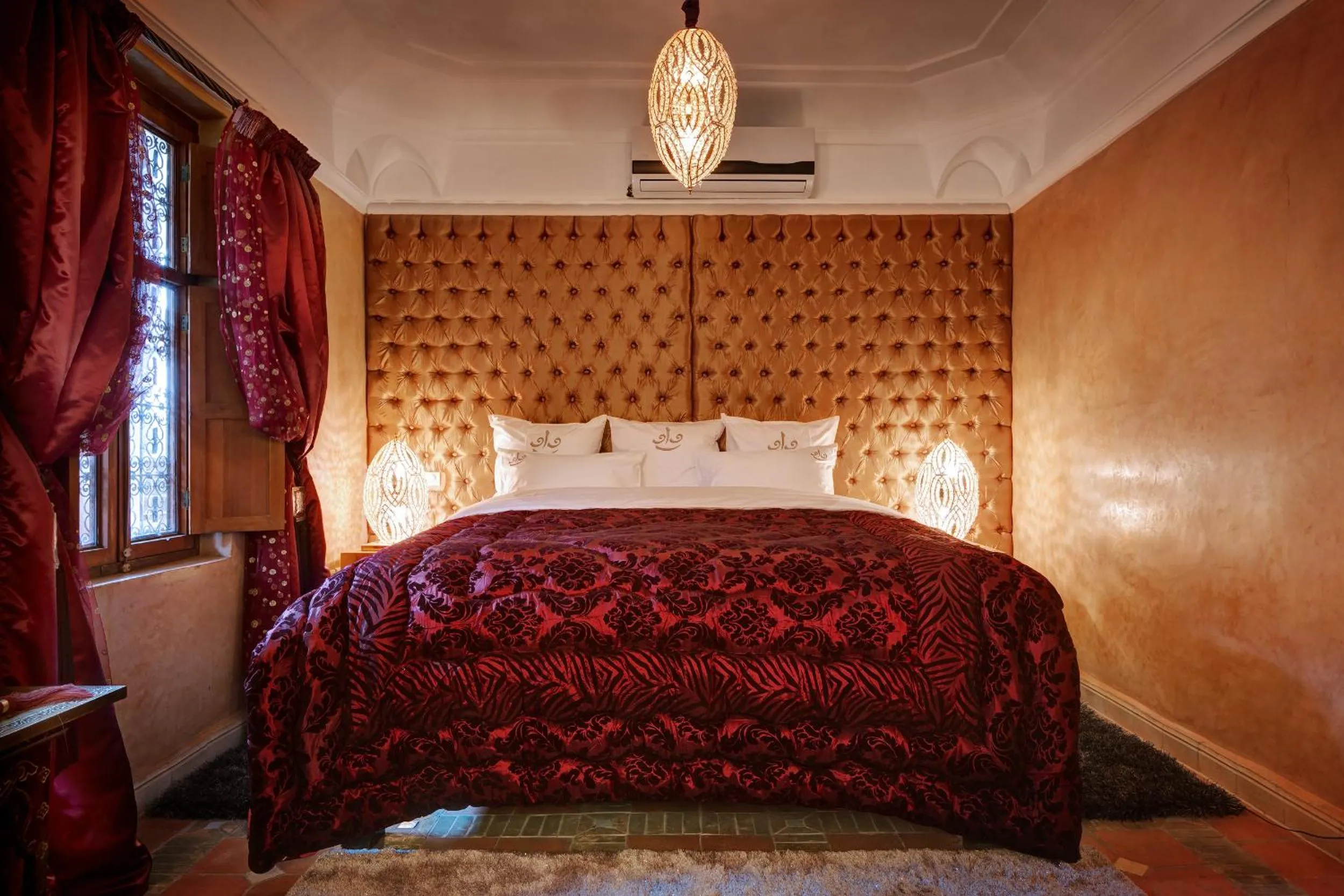 Day, Bed in Riad Wow