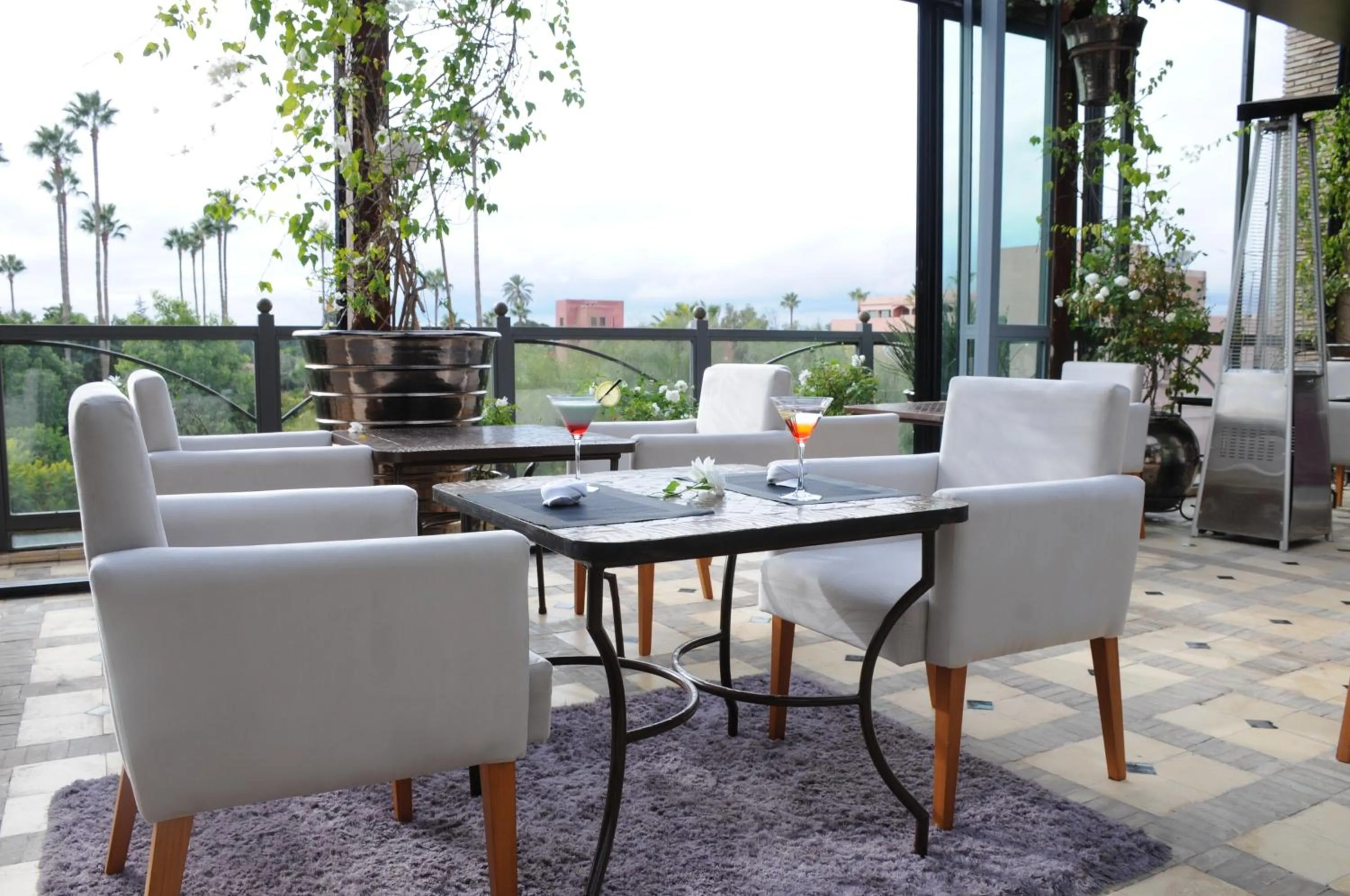 Alcoholic drinks in Riad Wow