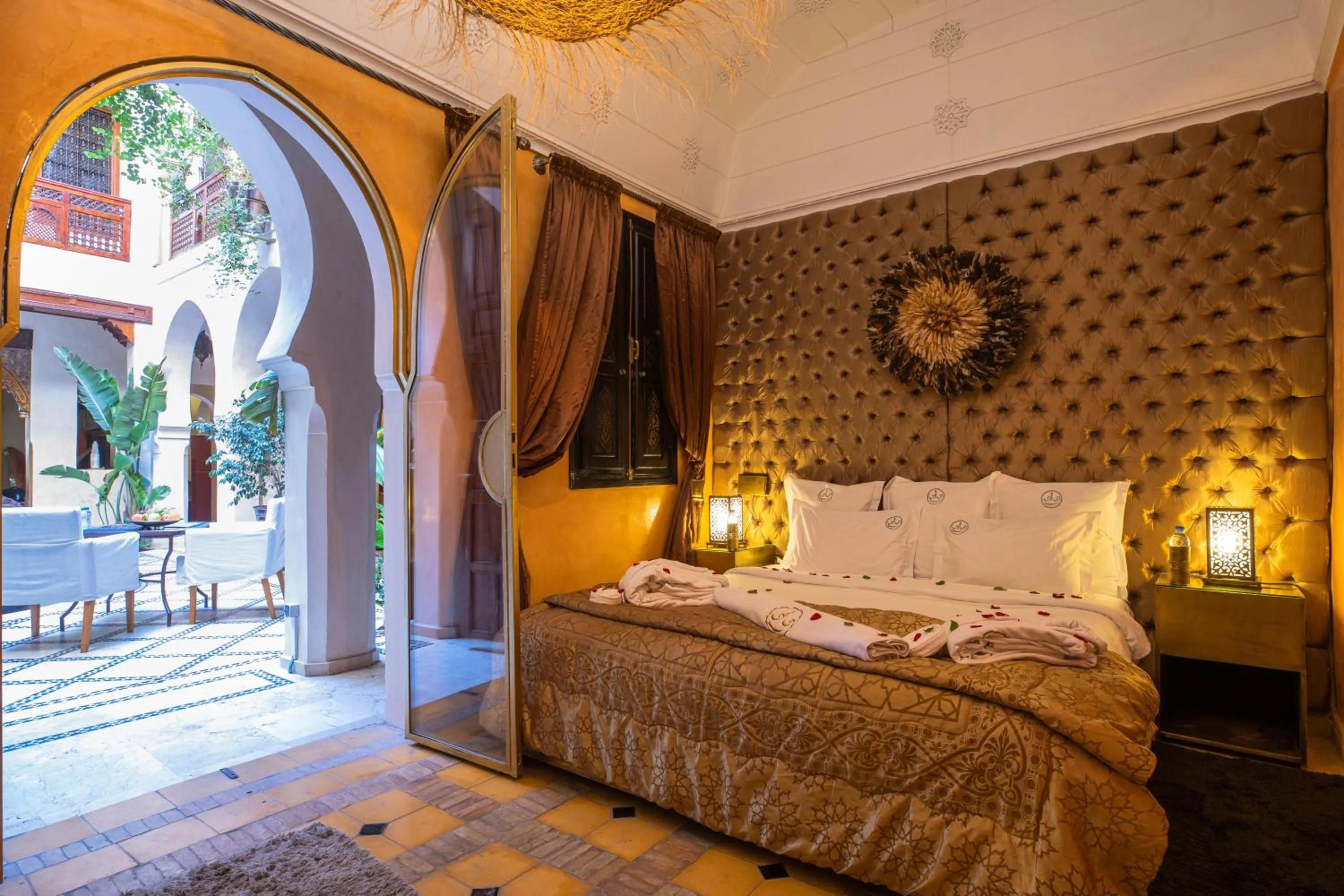 Photo of the whole room, Bed in Riad Wow