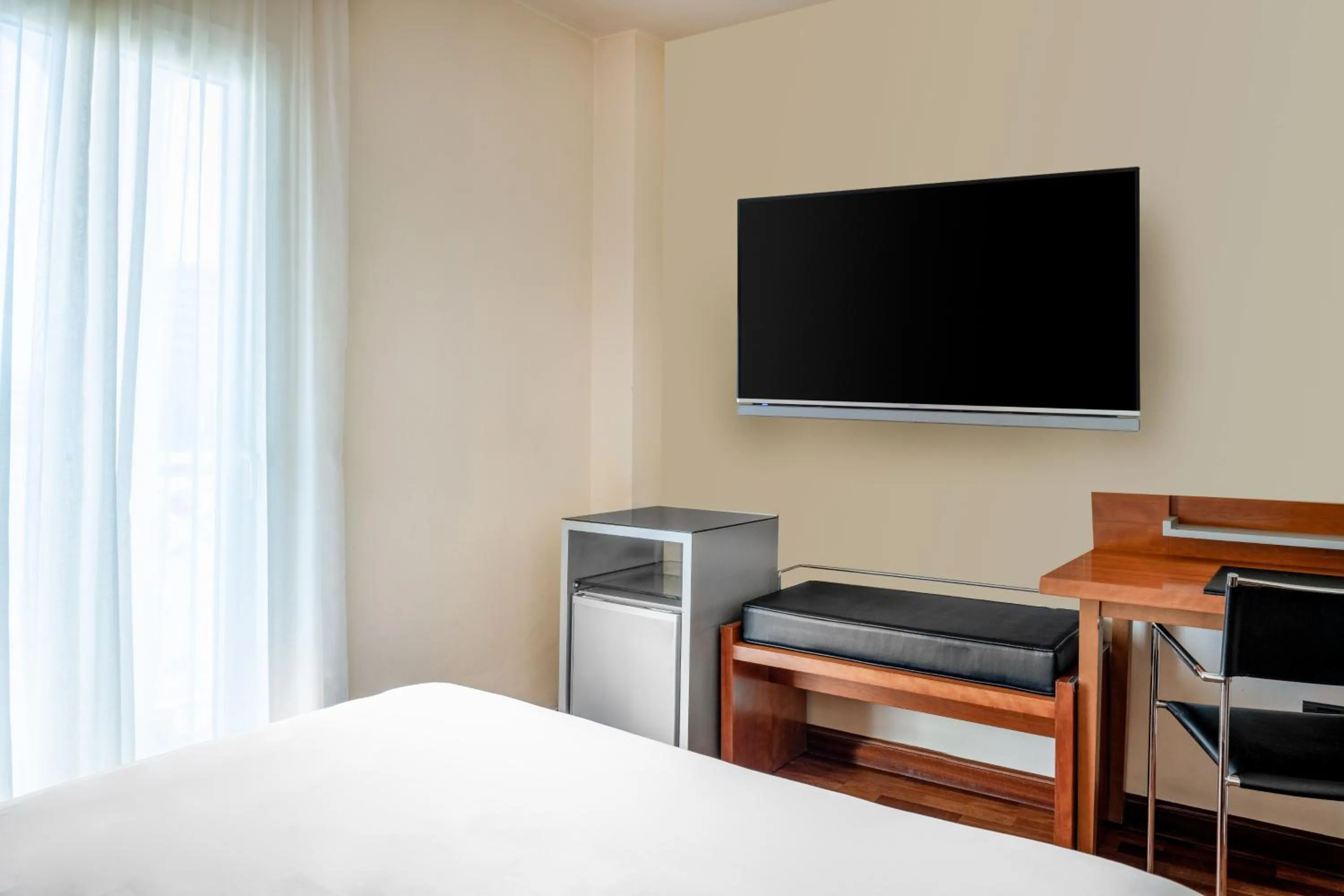 TV and multimedia, Bed in AC Hotel La Línea by Marriott