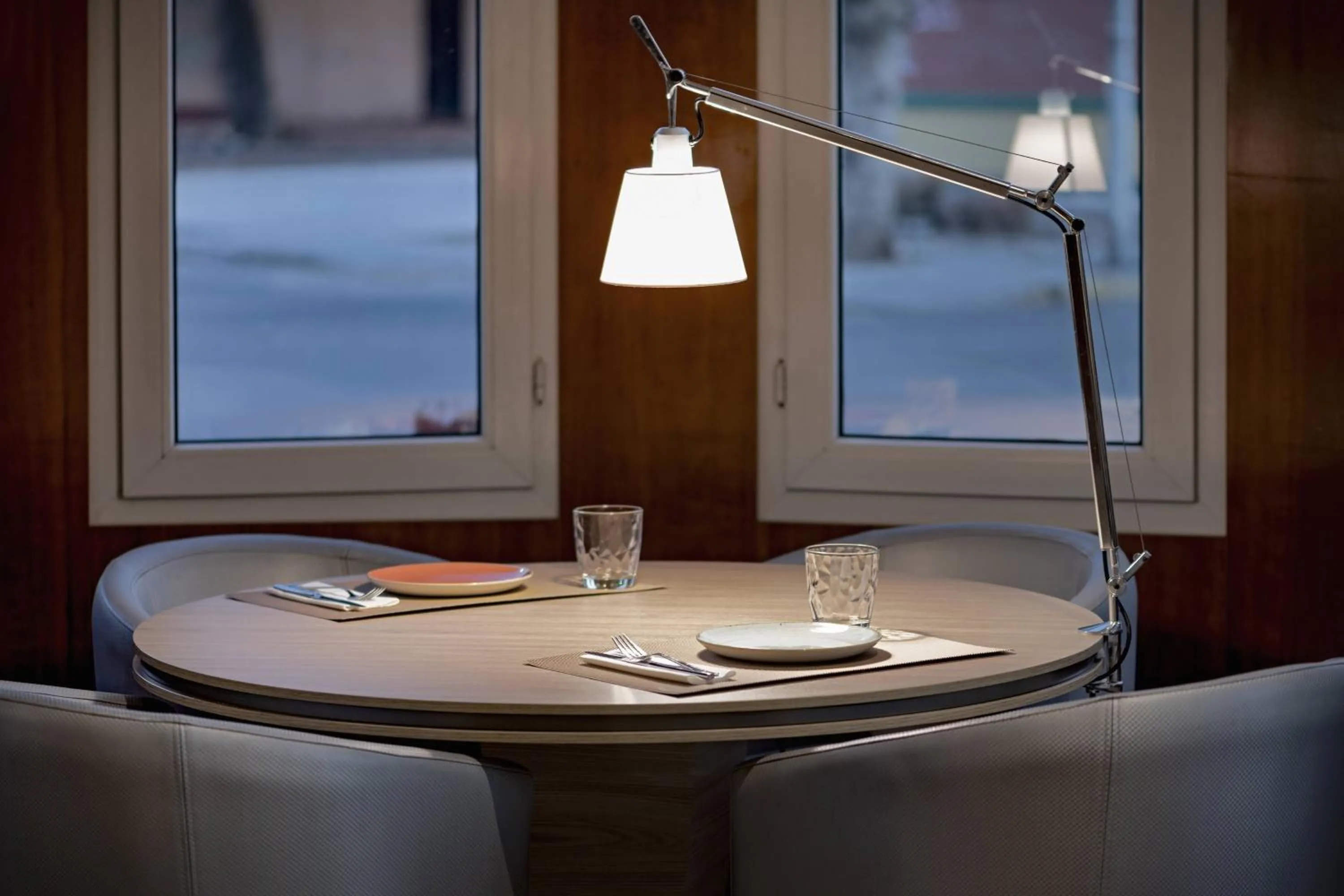 Lounge or bar in AC Hotel La Línea by Marriott