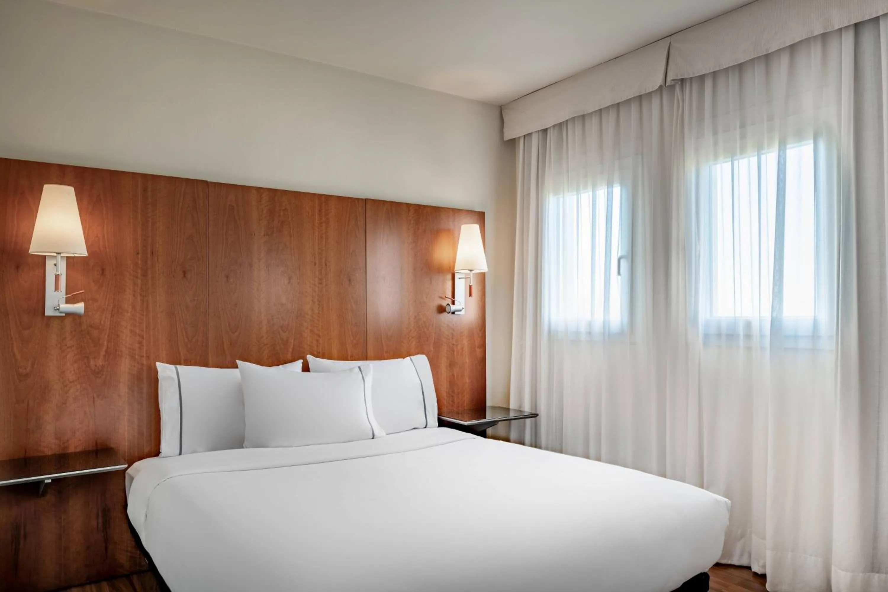 Photo of the whole room, Bed in AC Hotel La Línea by Marriott