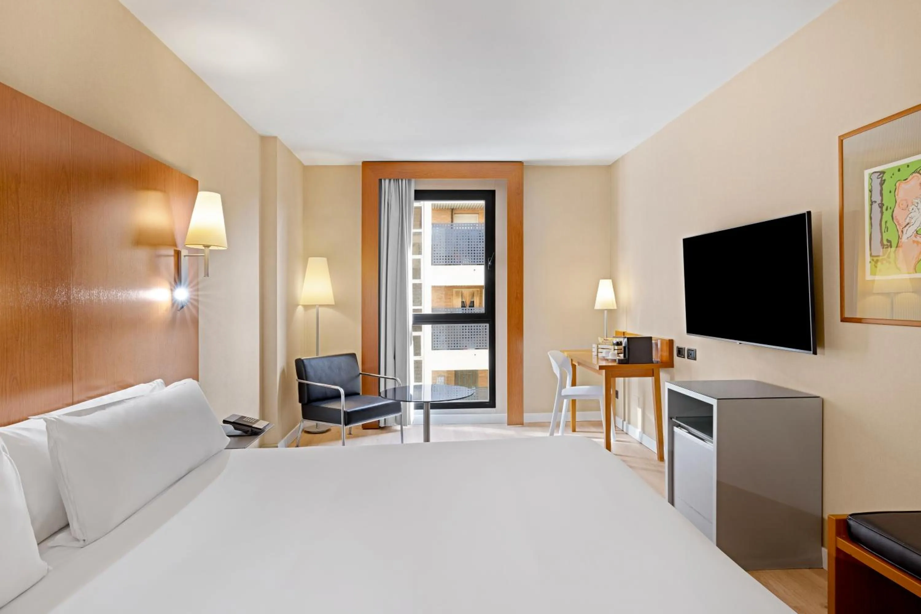 Bedroom, Bed in B&B HOTEL Zaragoza Los Enlaces Estación