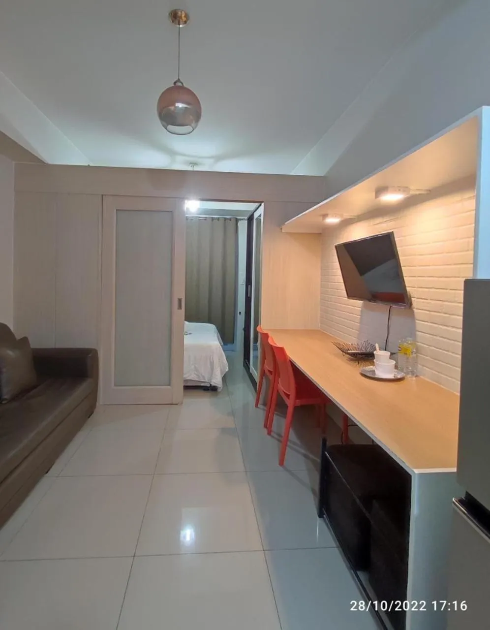 Bed in Jazz Residences by Destina Stays, Makati, Metro Manila
