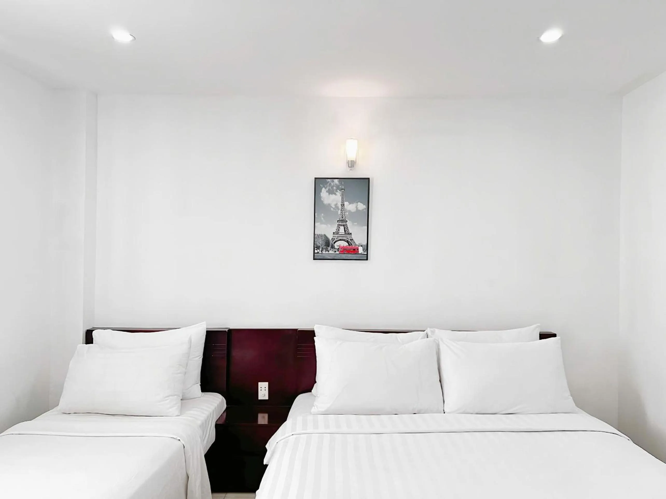 Property building, Bed in SaiGon Europe Hotel