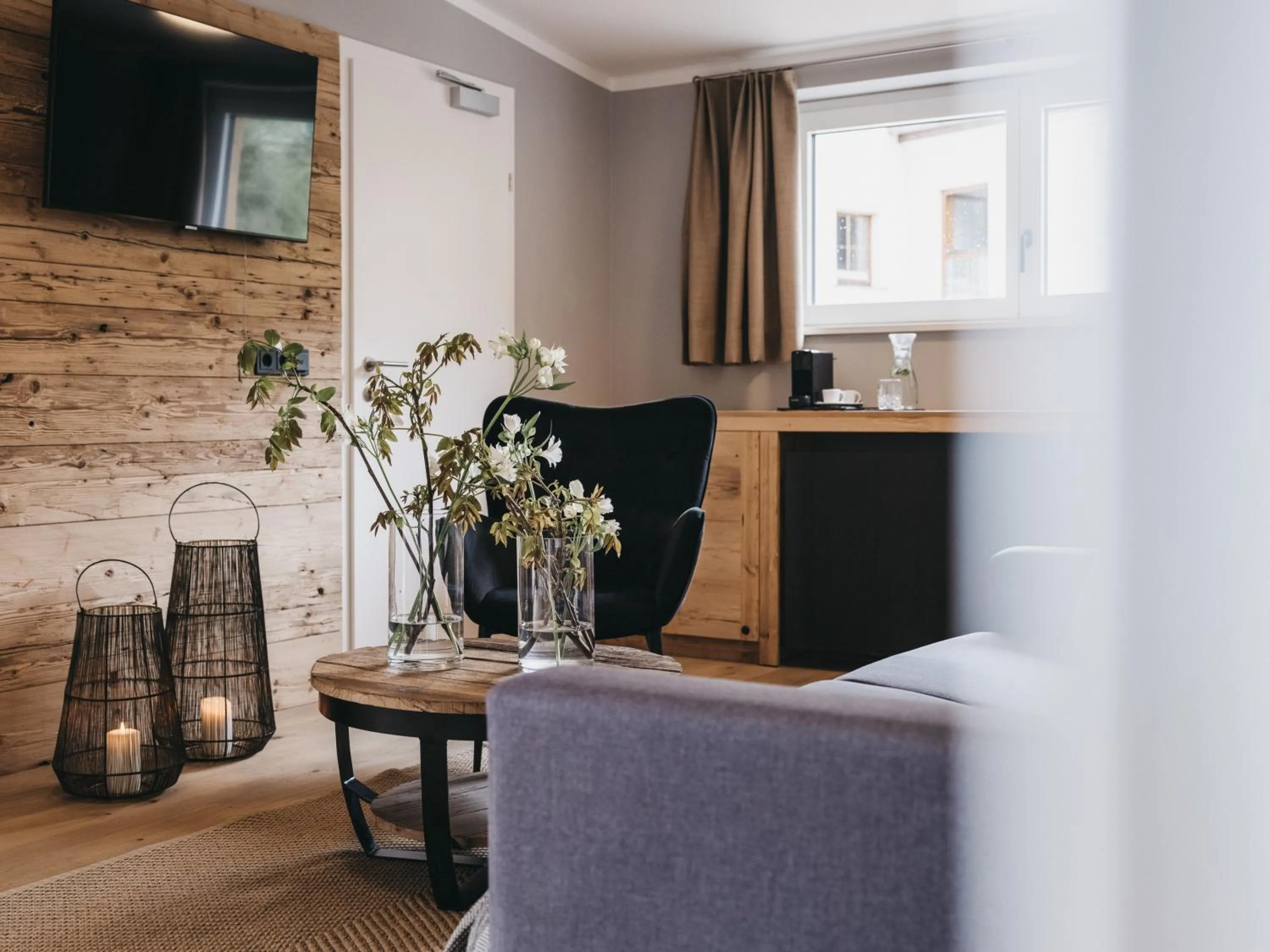 Seating area in VAYA Post Saalbach